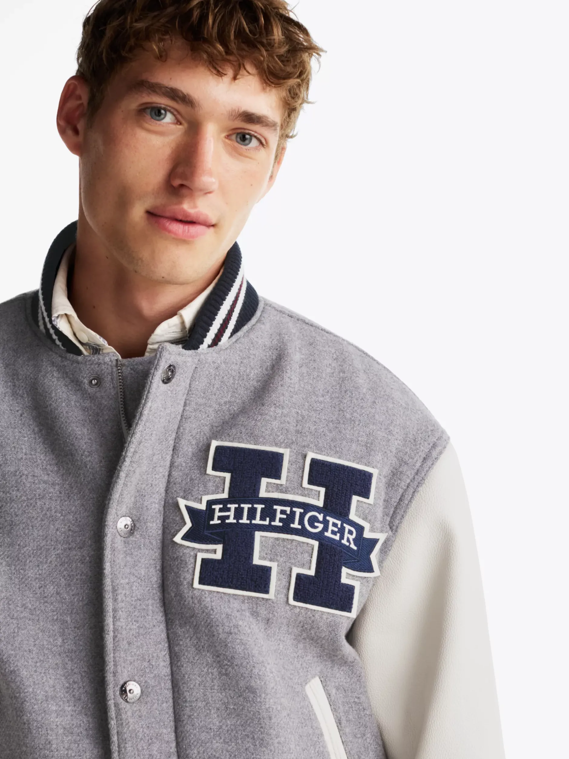 Kurtki & Płaszcze|Bomberki*Tommy Hilfiger Kurtka W Stylu Varsity Z Blokami Kolorów LIGHT GREY HEATHER
