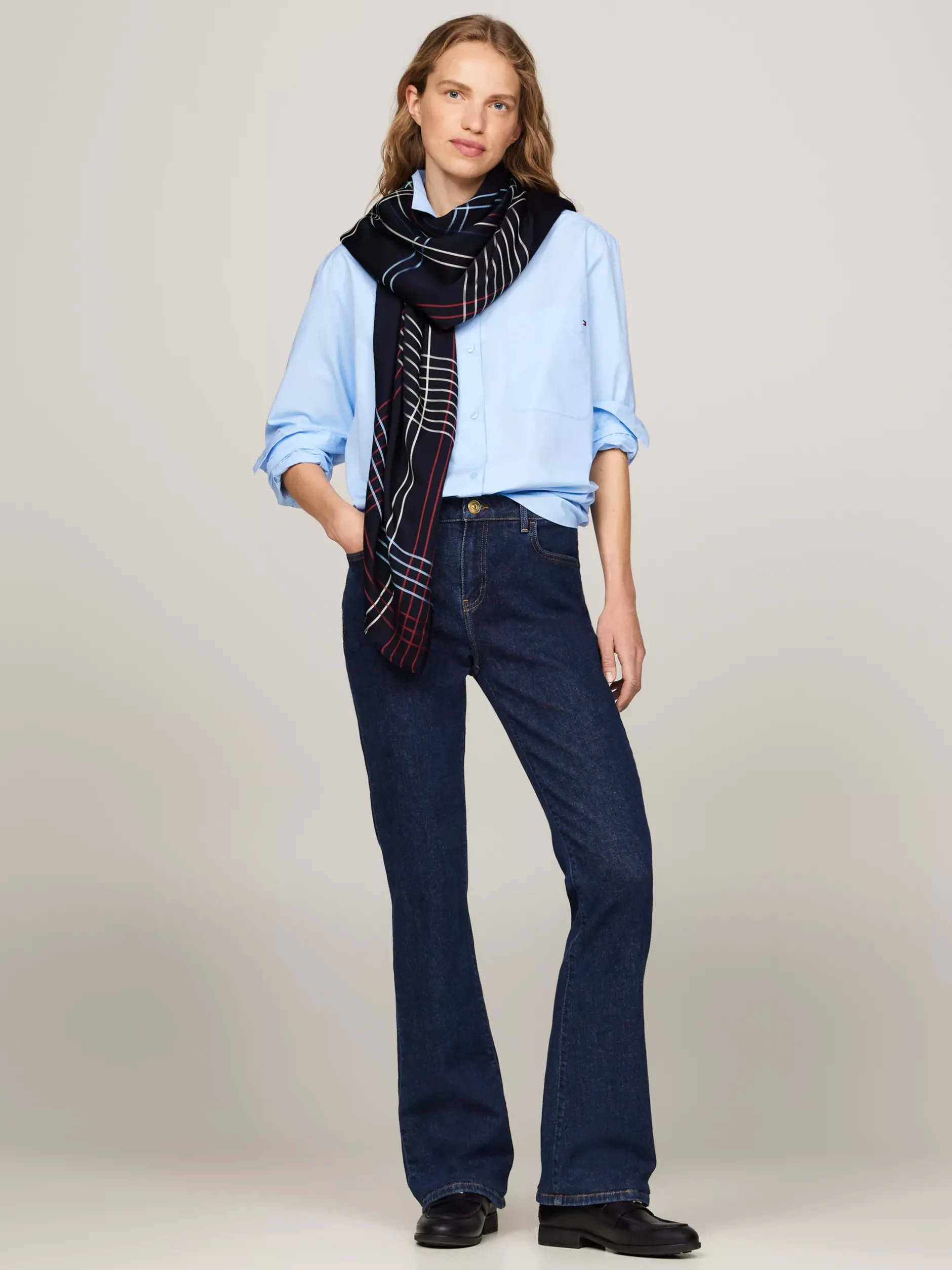 Szaliki|Szaliki*Tommy Hilfiger Kwadratowa Apaszka Corporate W Kratę SPACE BLUE