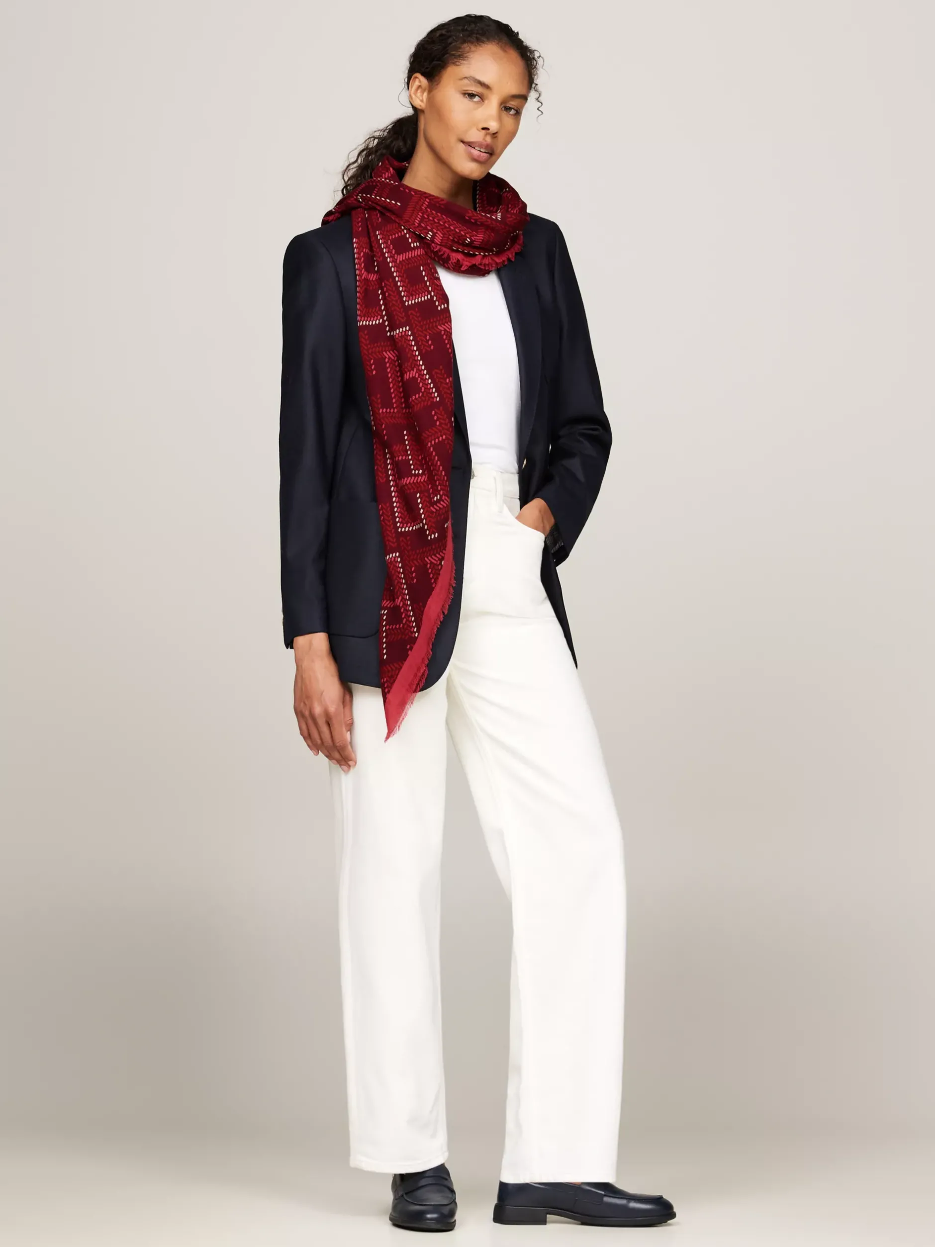 Szaliki|Szaliki*Tommy Hilfiger Kwadratowy Szal Z Monogramem TH HERITAGE PINK
