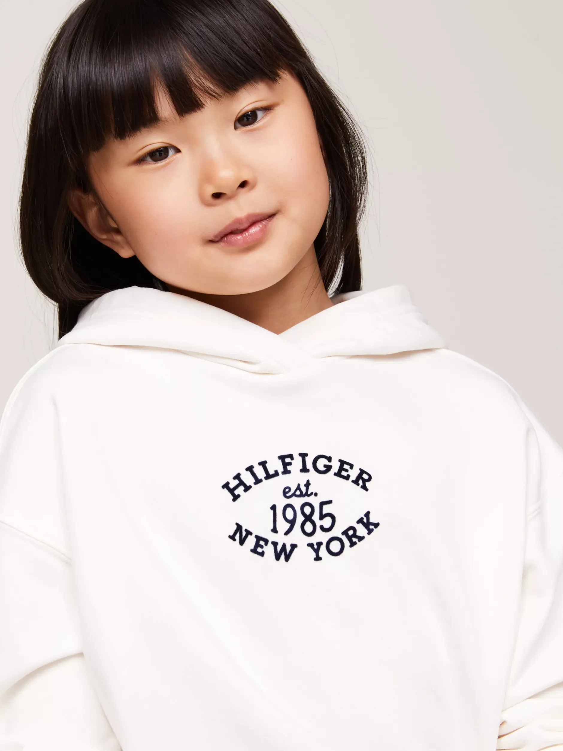 Bluzy Dresowe I Z Kapturem*Tommy Hilfiger Luźna Bluza Z Kapturem I Logo Hilfiger ANCIENT WHITE