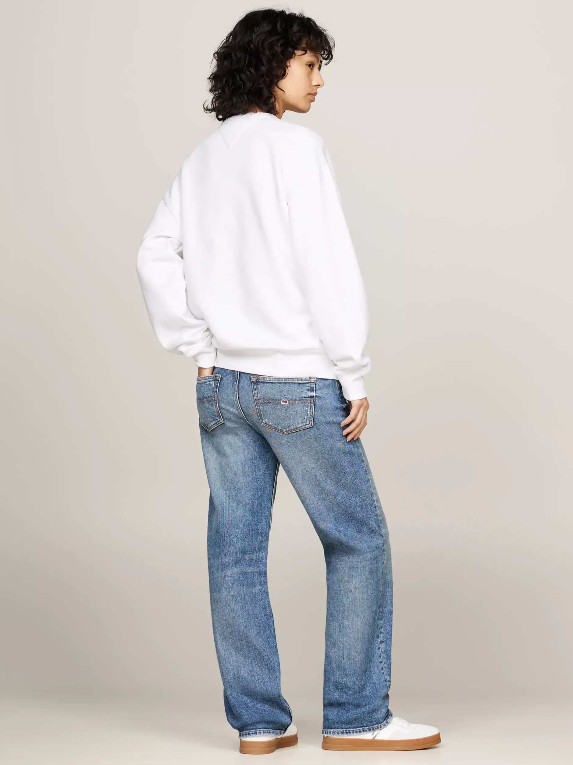 Bluzy Dresowe & Z Kapturem*Tommy Hilfiger Luźna Bluza Z Okrągłym Dekoltem W Stylu Varsity WHITE