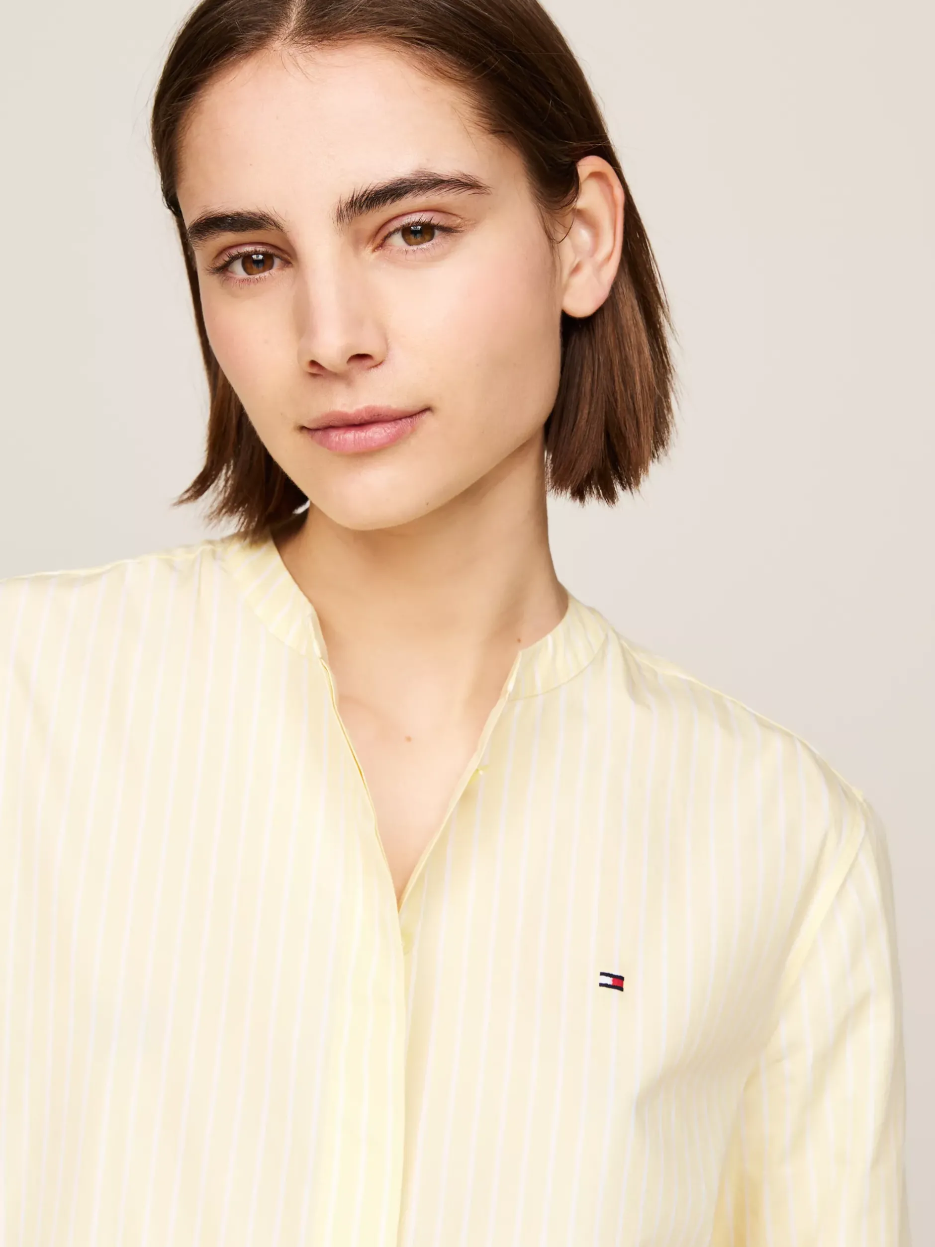 Koszule & Bluzki*Tommy Hilfiger Luźna Koszula We Wzór W Paski Bez Kołnierzyka STRIPE/ LEMON ZEST/ ECRU