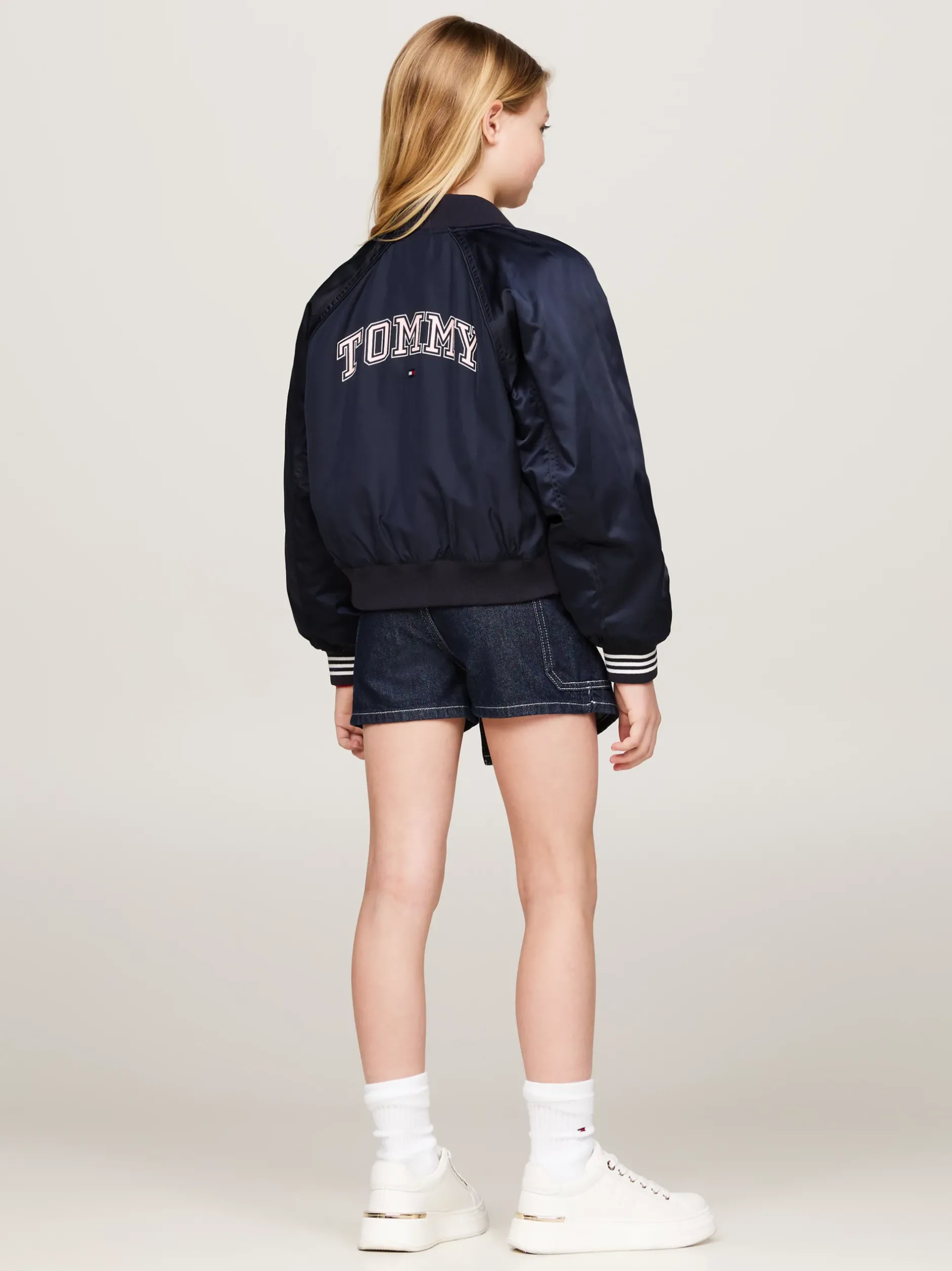 Kurtki I Płaszcze*Tommy Hilfiger Luźna Kurtka Bomber W Stylu Varsity DESERT SKY