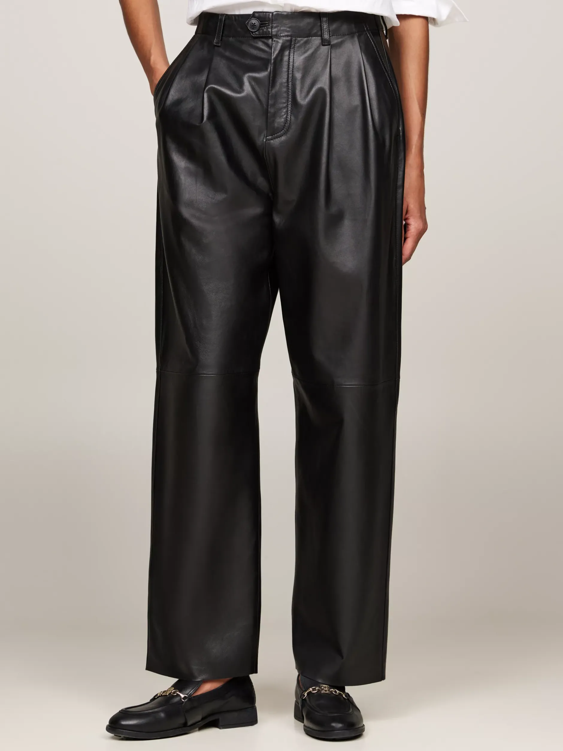 Spodnie*Tommy Hilfiger Luźne Skórzane Spodnie Z Zaszewkami BLACK
