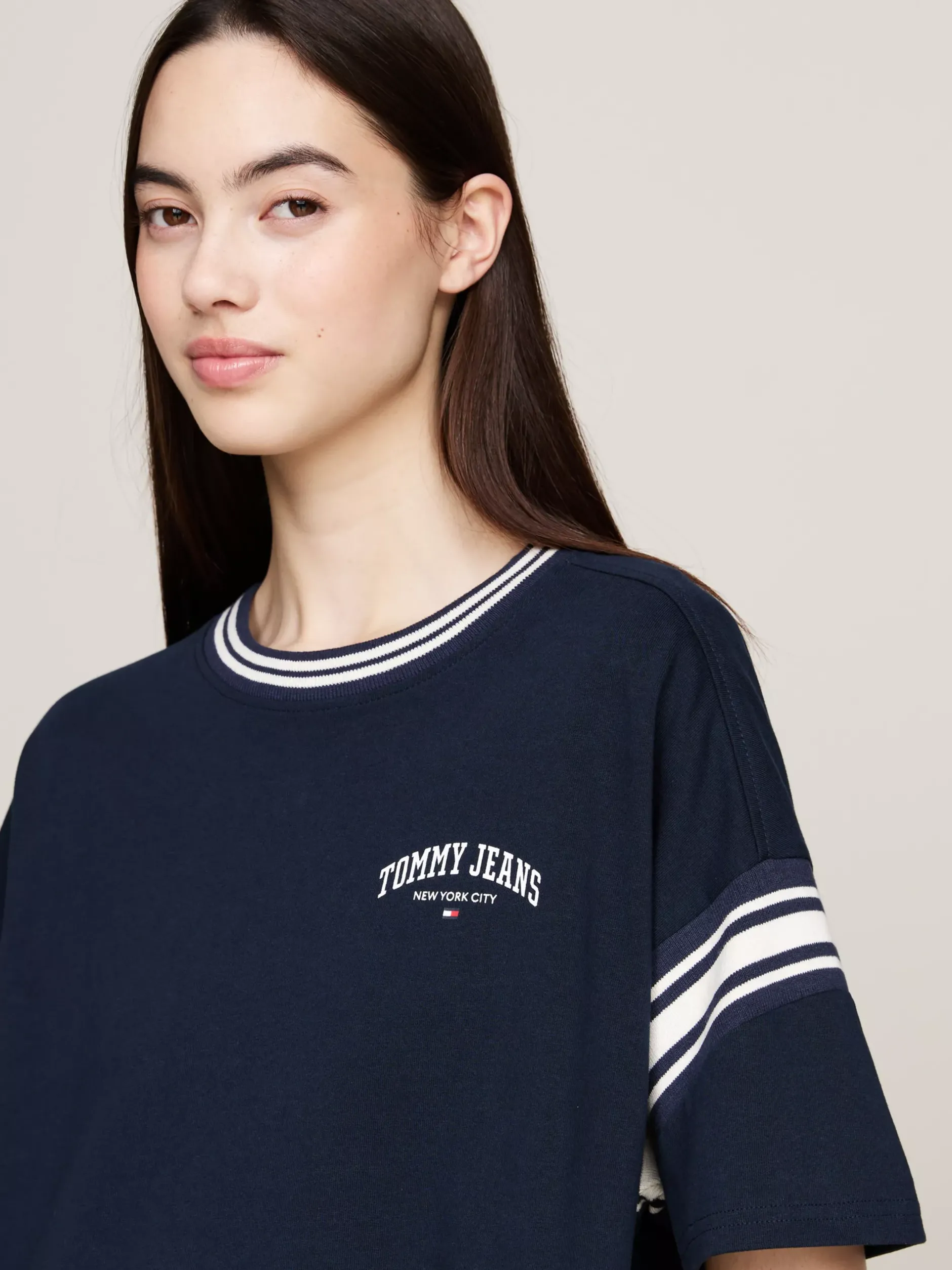 T-Shirty*Tommy Hilfiger Luźny T-shirt W Stylu Varsity DARK NIGHT NAVY