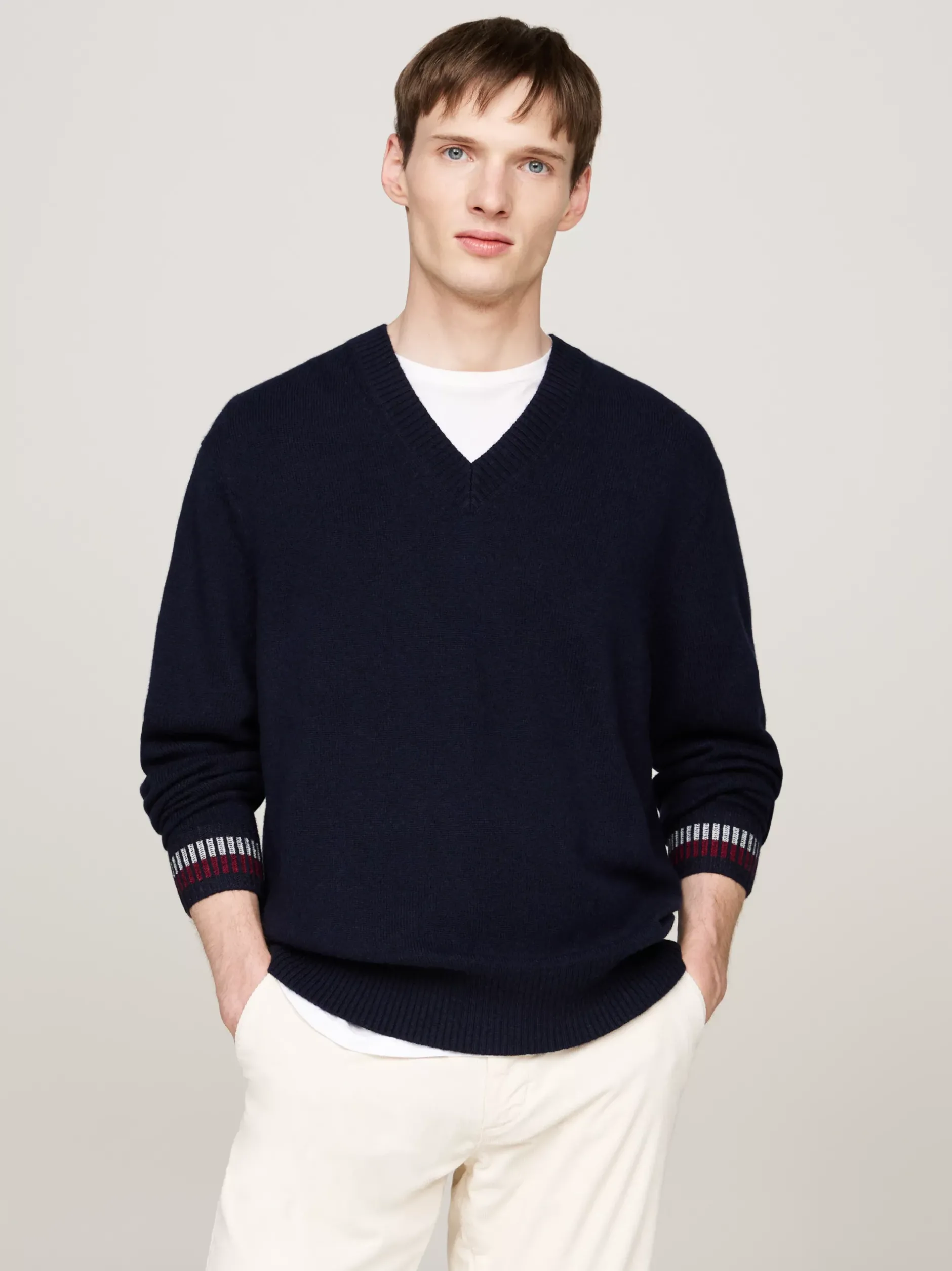 Swetry|Dzianina*Tommy Hilfiger Luźny, Wełniany Sweter Z Dekoltem W Szpic DESERT SKY