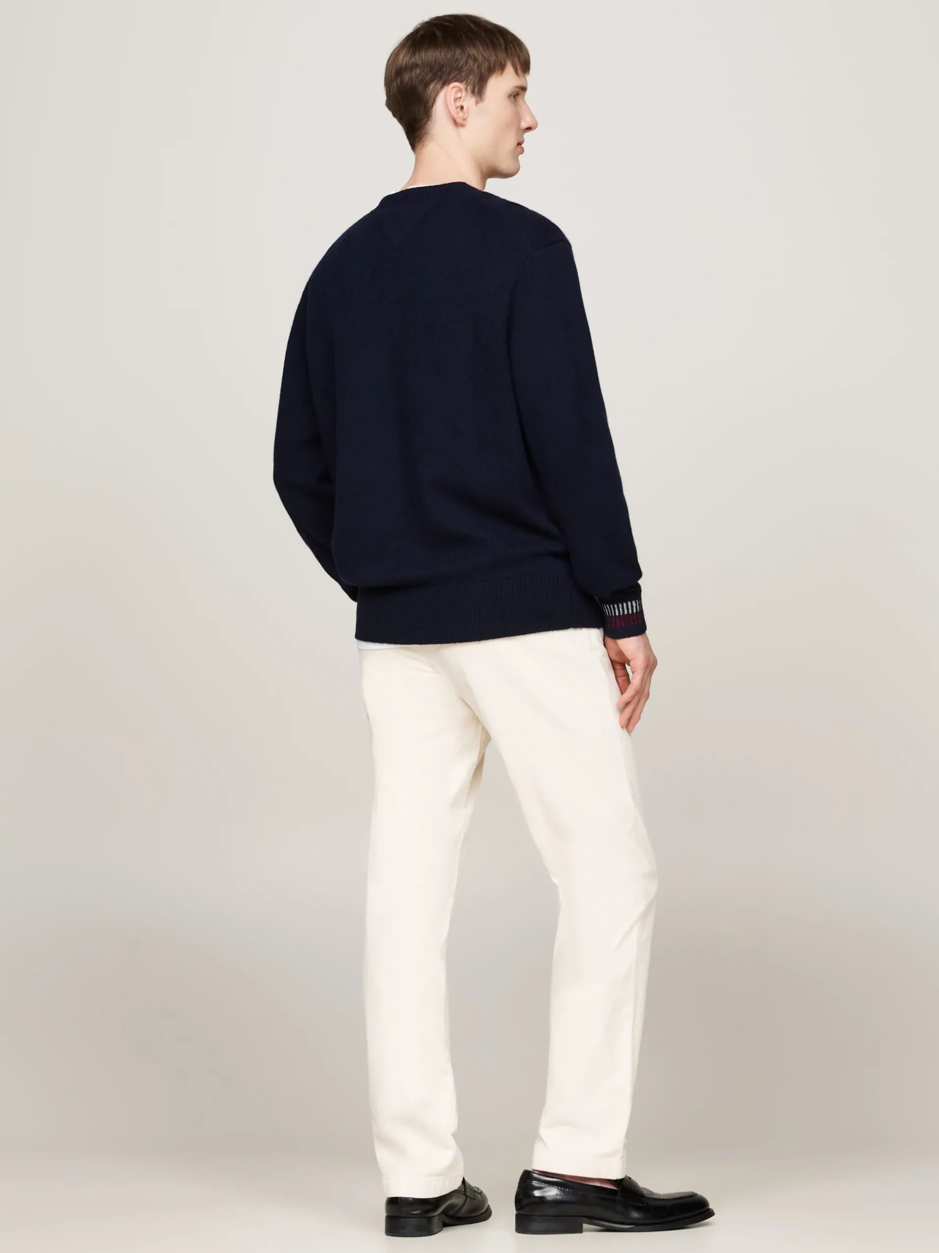 Swetry|Dzianina*Tommy Hilfiger Luźny, Wełniany Sweter Z Dekoltem W Szpic DESERT SKY