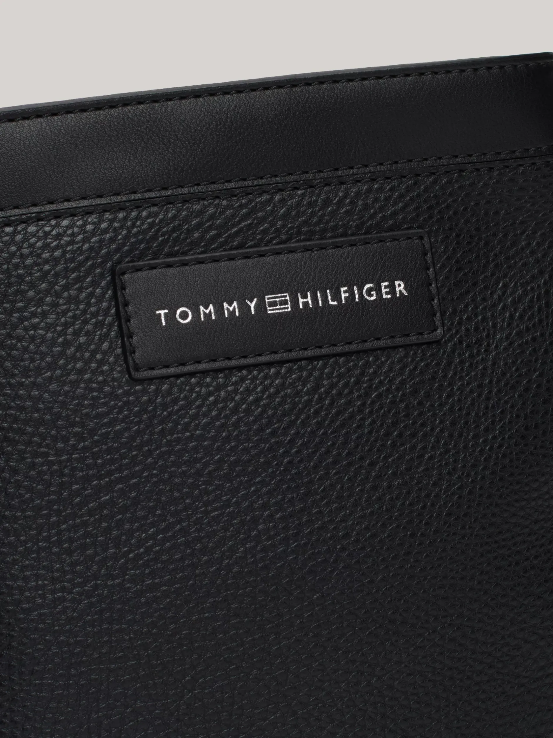 Torebki Na Pasku*Tommy Hilfiger Mała Torba Na Ramię TH Business BLACK