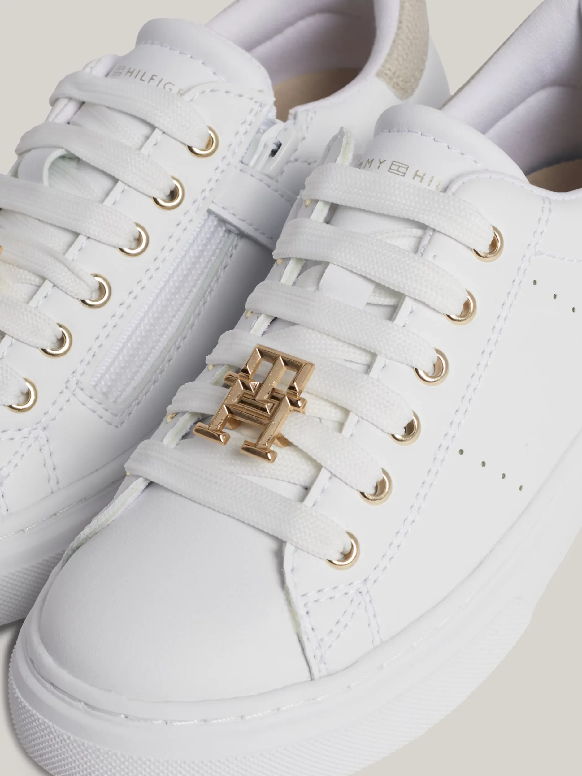 Obuwie I Akcesoria*Tommy Hilfiger Metaliczne Buty Sportowe TH Monogram WHITE/PLATINUM
