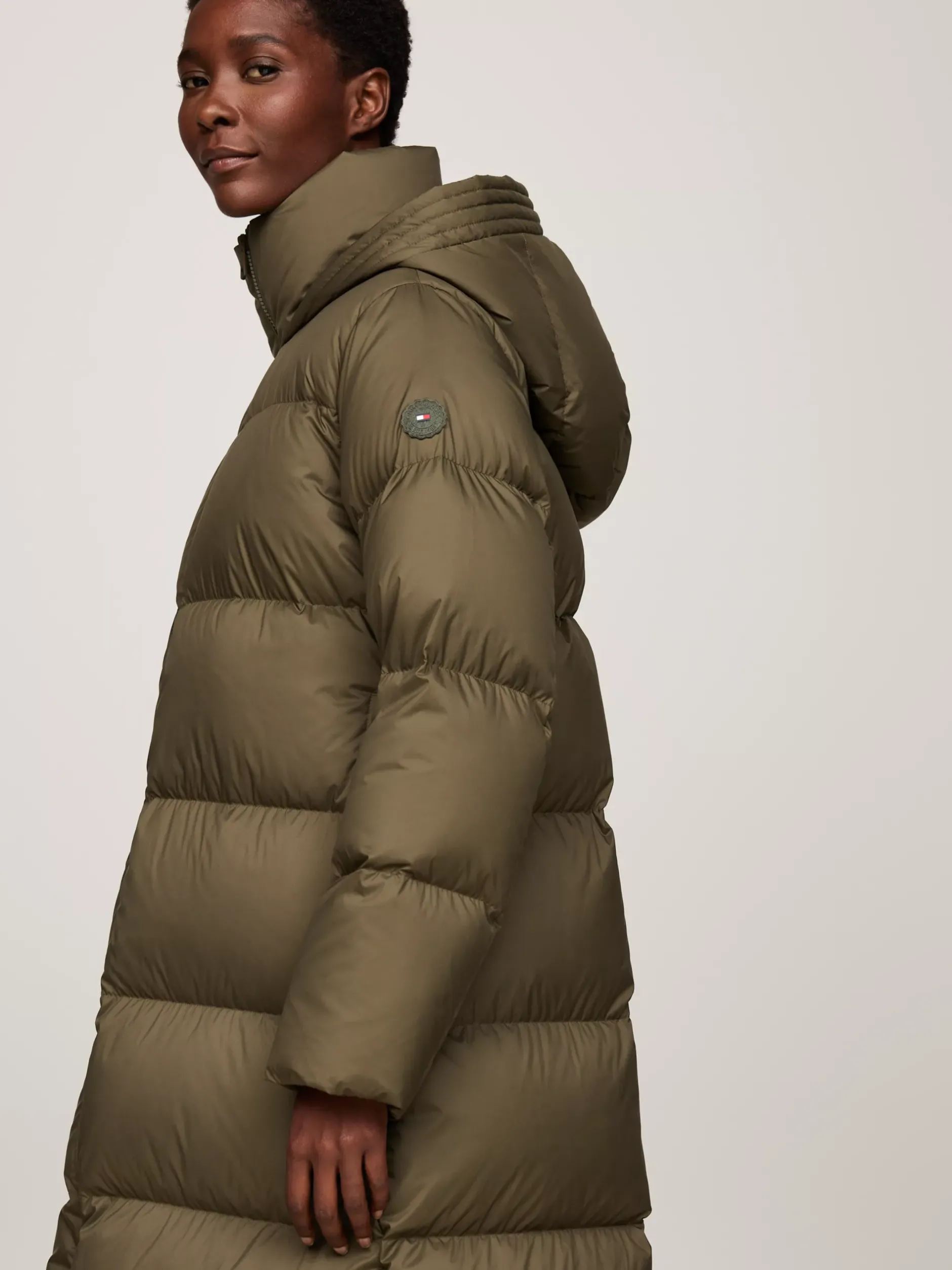 Kurtki & Płaszcze*Tommy Hilfiger Nieprzemakalny Płaszcz Puchowy O Wydłużonym Kroju ARMY GREEN