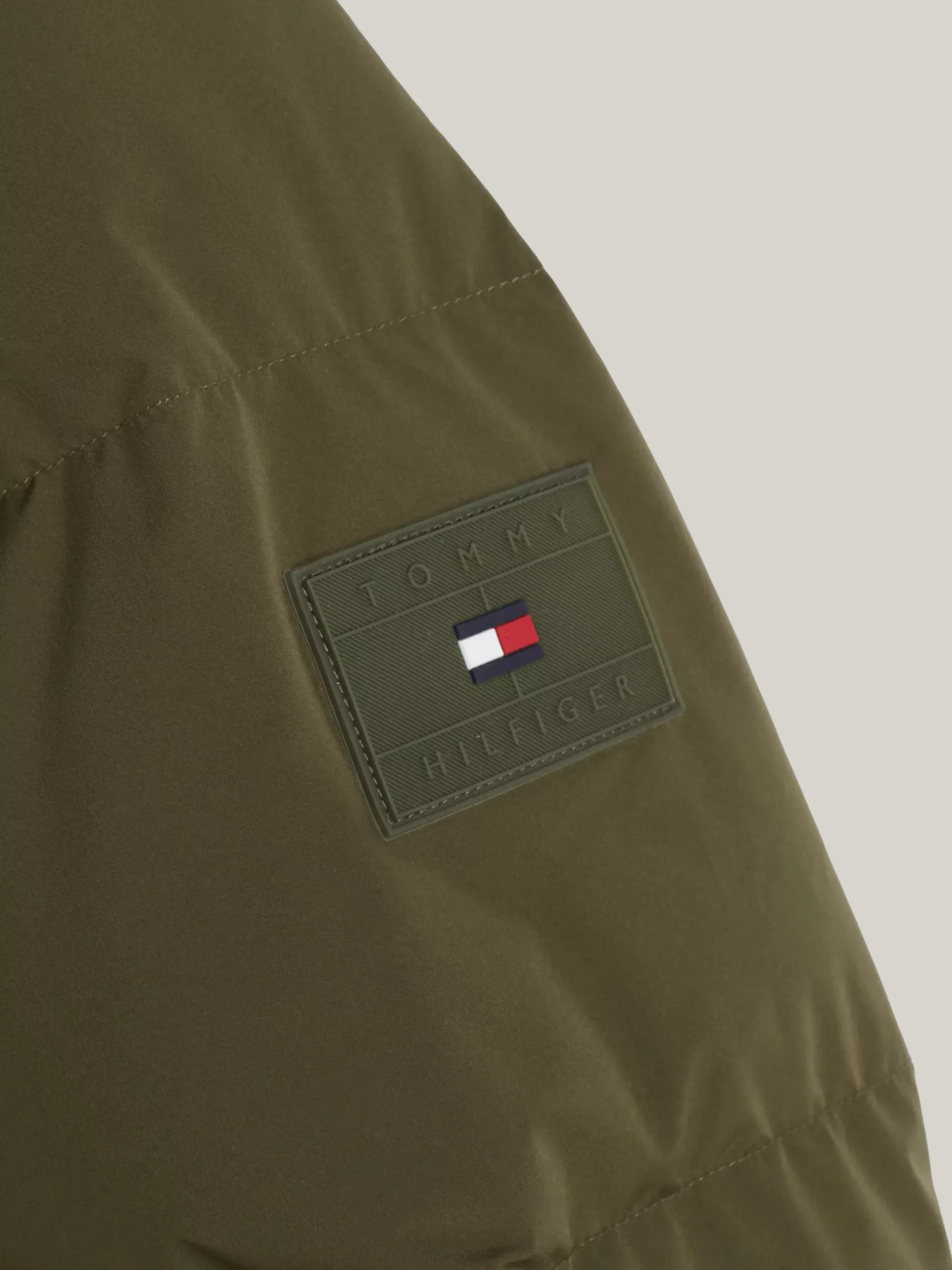 Kurtki & Płaszcze*Tommy Hilfiger Pikowana Kurtka Puchowa Adaptive Z Kapturem ARMY GREEN