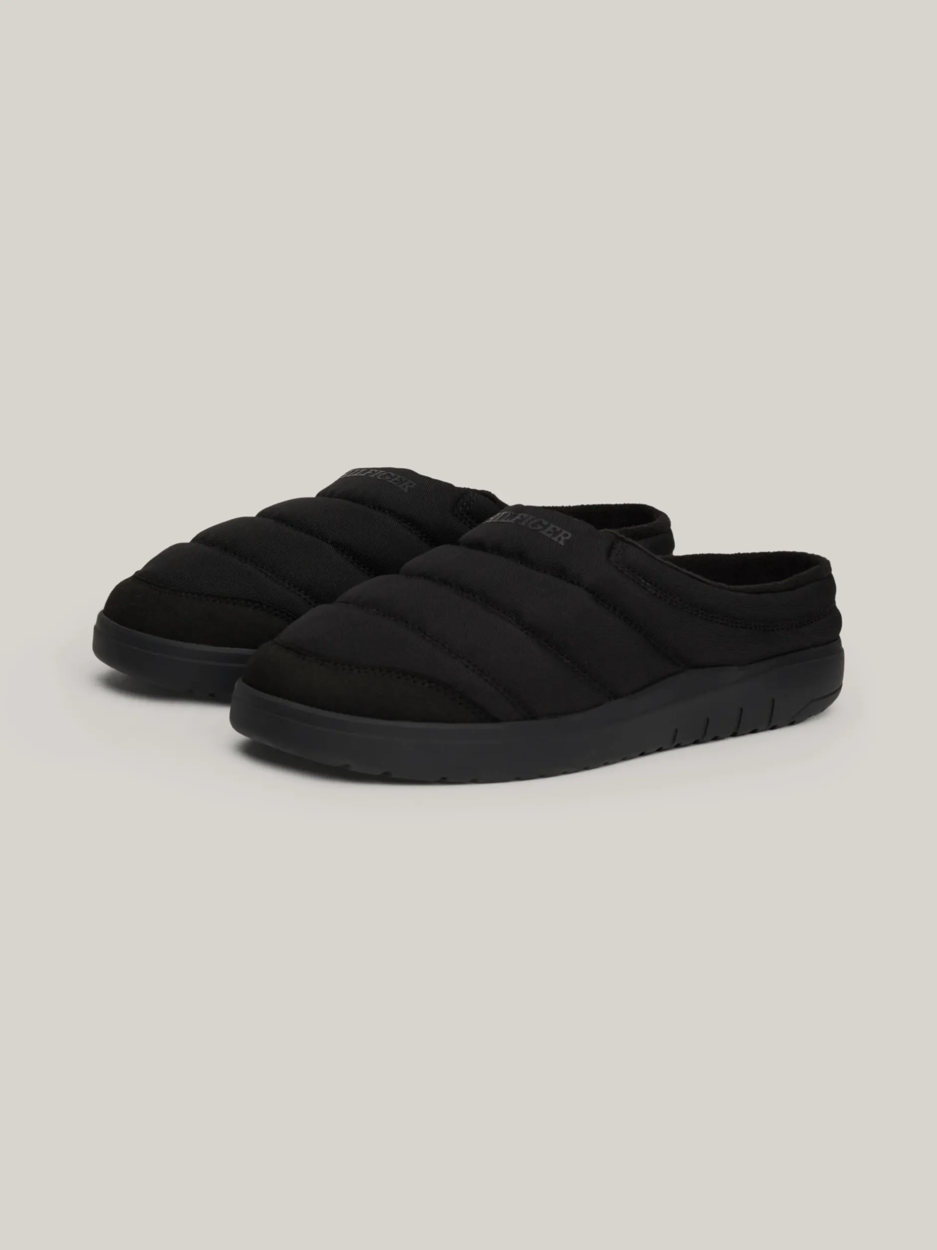 Buty Casual*Tommy Hilfiger Pikowane Kapcie Z Logo BLACK