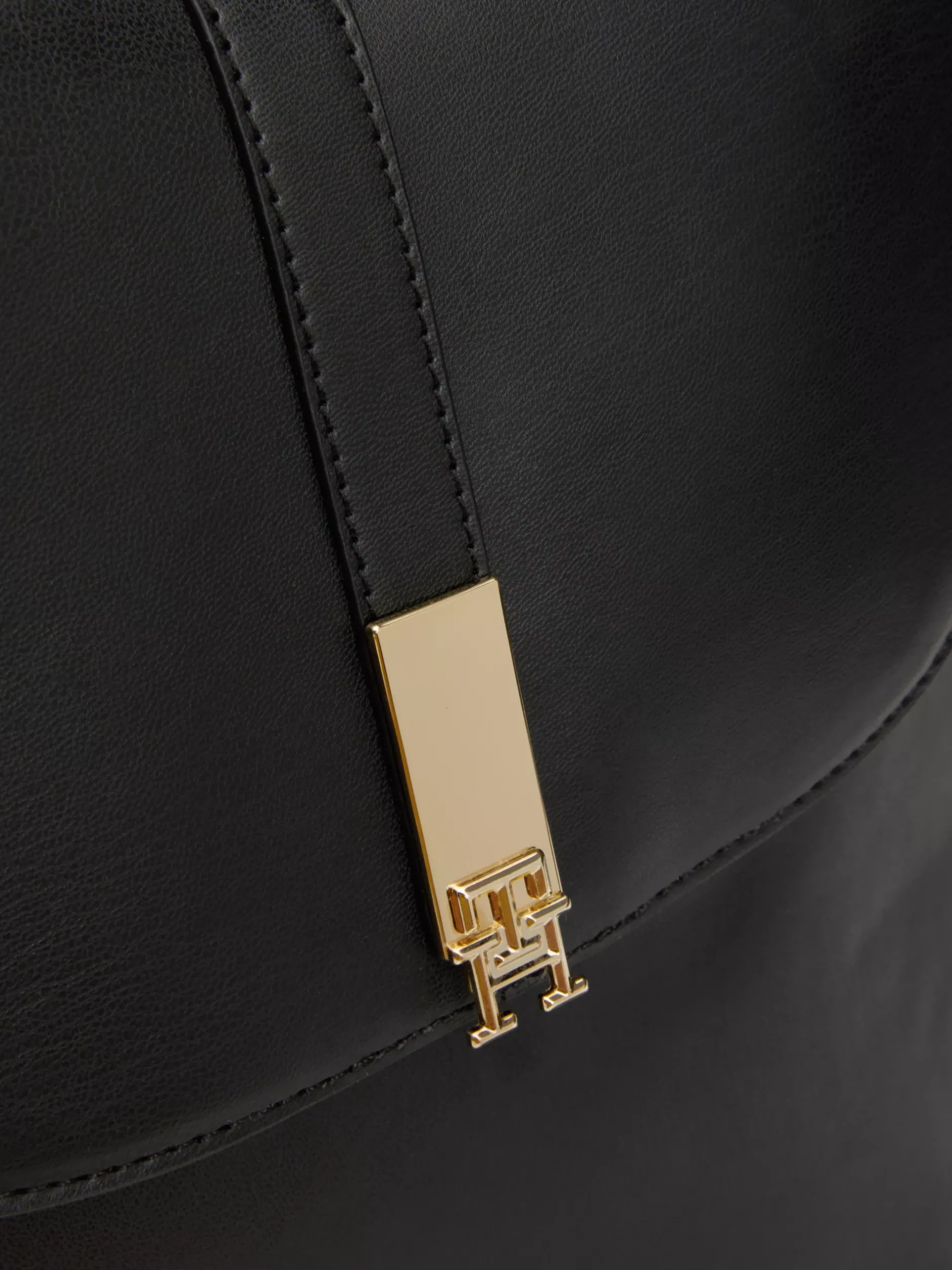 Plecaki*Tommy Hilfiger Plecak Heritage Z Klapką I Monogramem TH BLACK