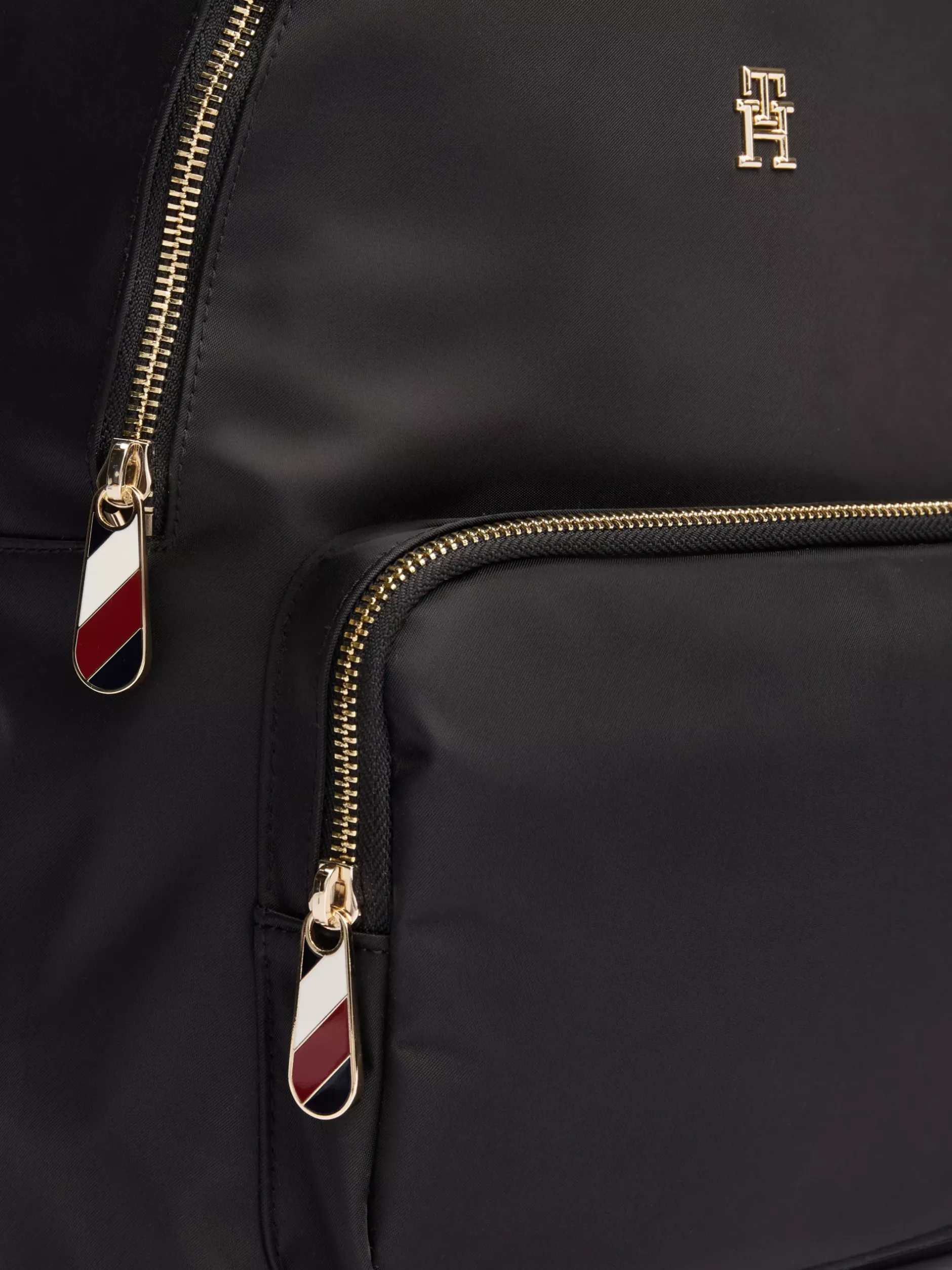 Plecaki*Tommy Hilfiger Plecak TH Emblem Z Plakietką BLACK
