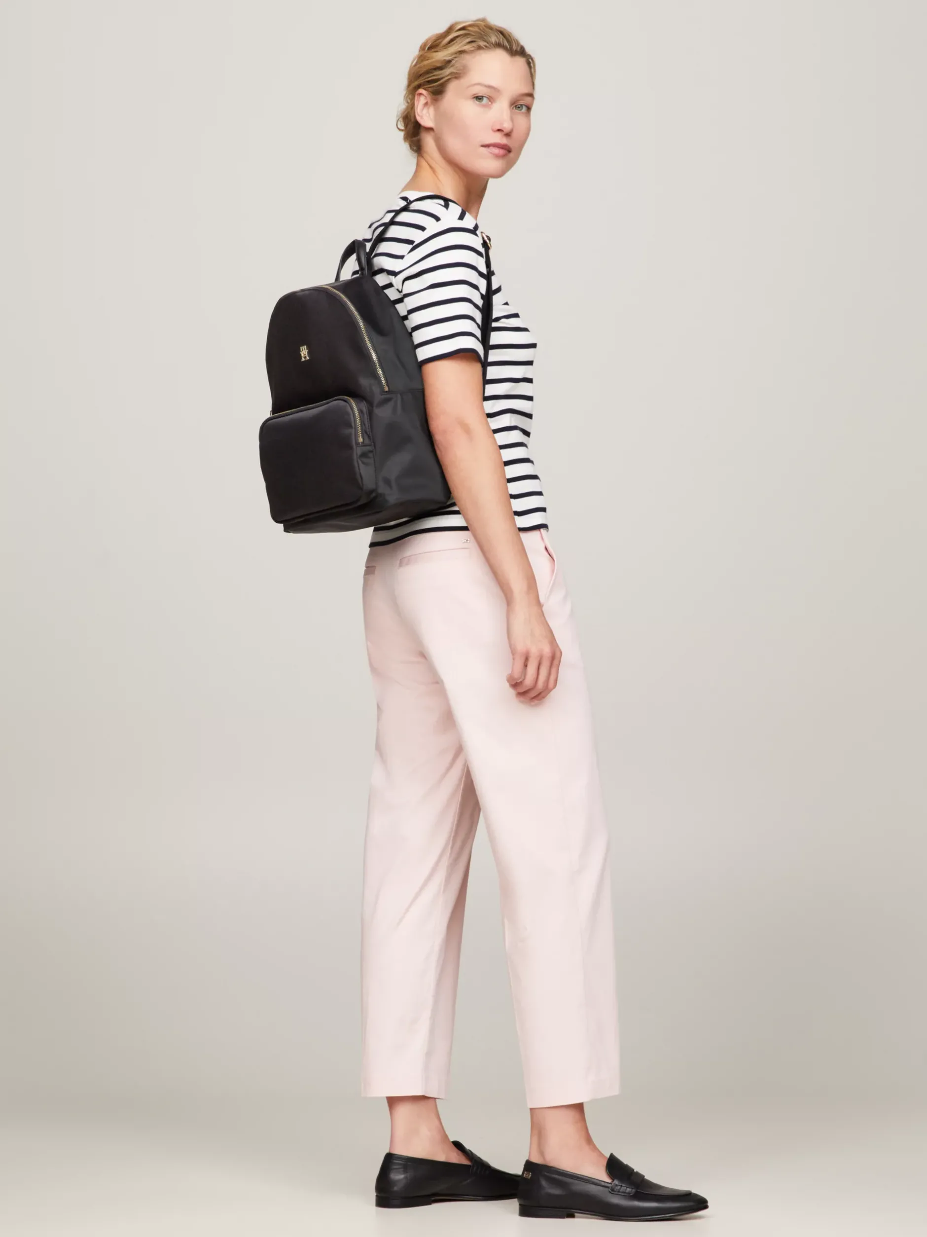 Plecaki*Tommy Hilfiger Plecak TH Emblem Z Plakietką BLACK