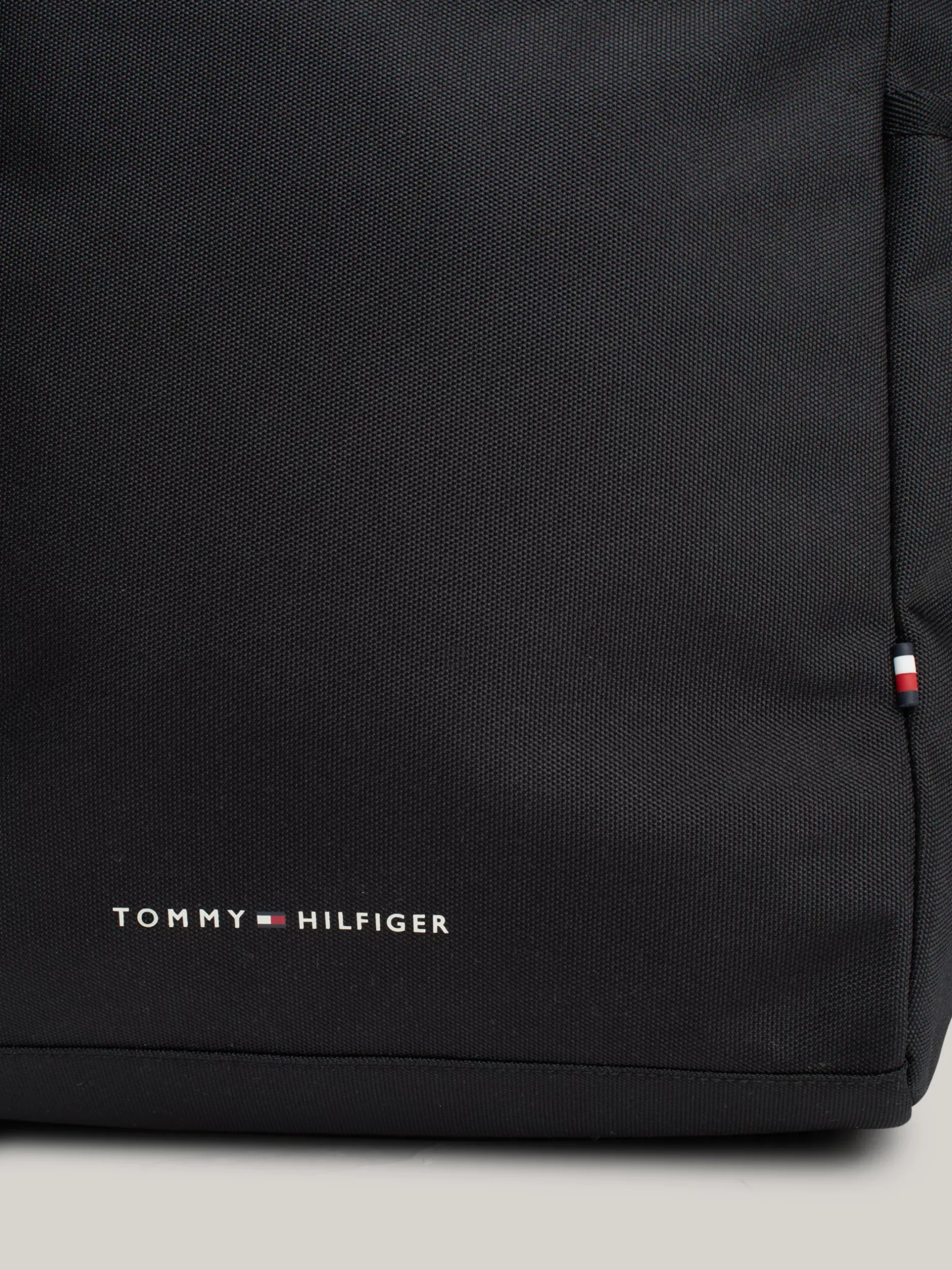Plecaki*Tommy Hilfiger Plecak Ze Zwijaną Górą Z Logo BLACK