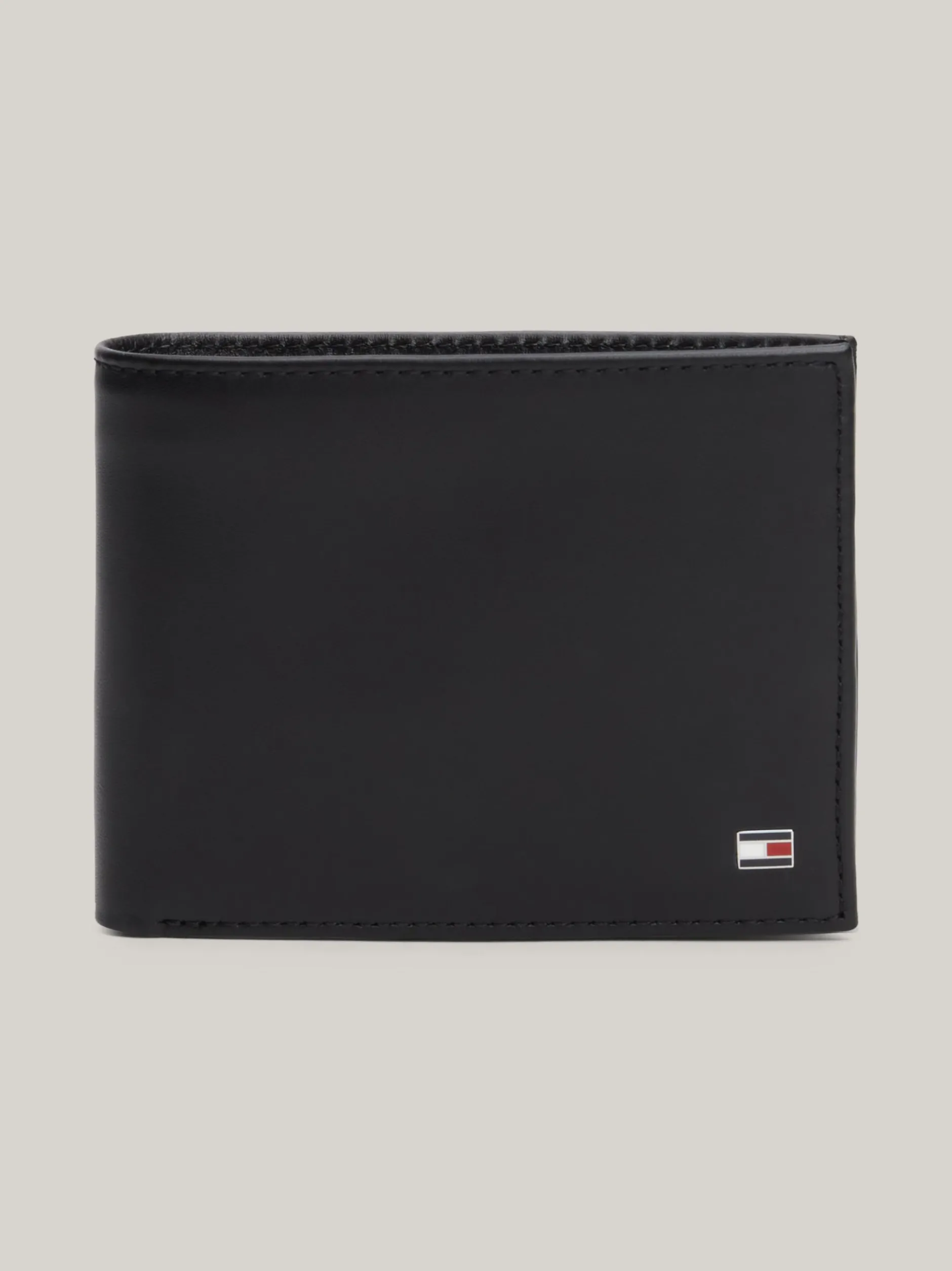 Portfele & Breloczki Do Kluczy*Tommy Hilfiger Portfel Eton Z Klapką BLACK