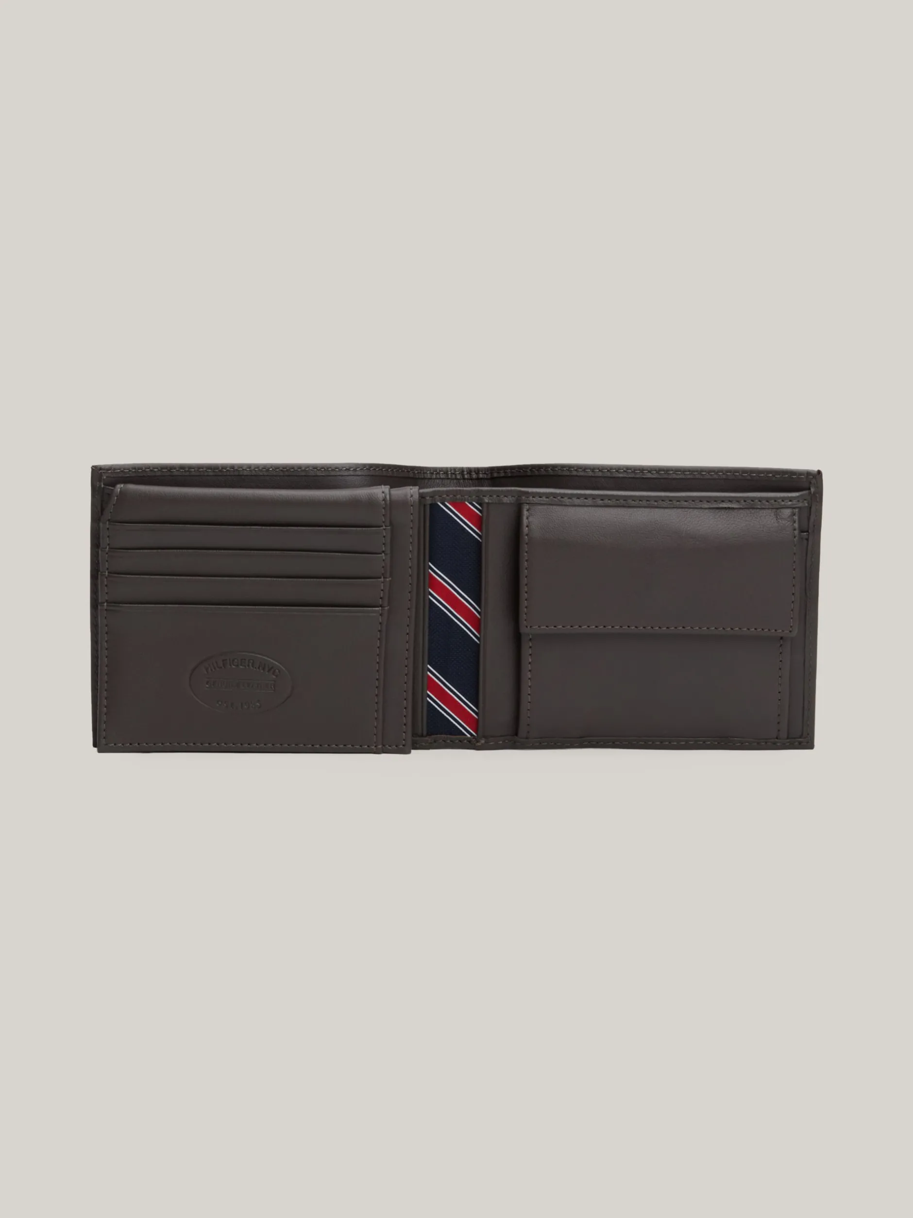 Portfele & Breloczki Do Kluczy*Tommy Hilfiger Portfel Eton Z Klapką BROWN
