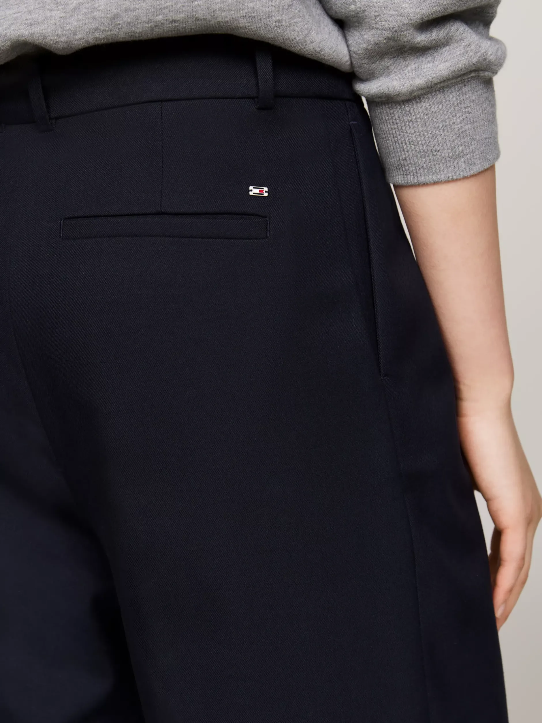 Spodnie*Tommy Hilfiger Proste Spodnie Z Zaszewkami DESERT SKY