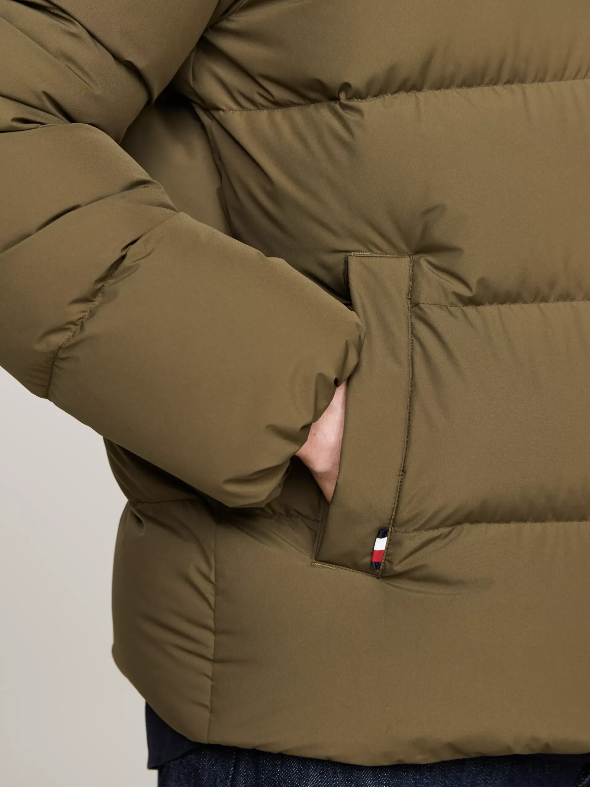 Kurtki & Płaszcze*Tommy Hilfiger Puchowa Kurtka Z Kapturem ARMY GREEN