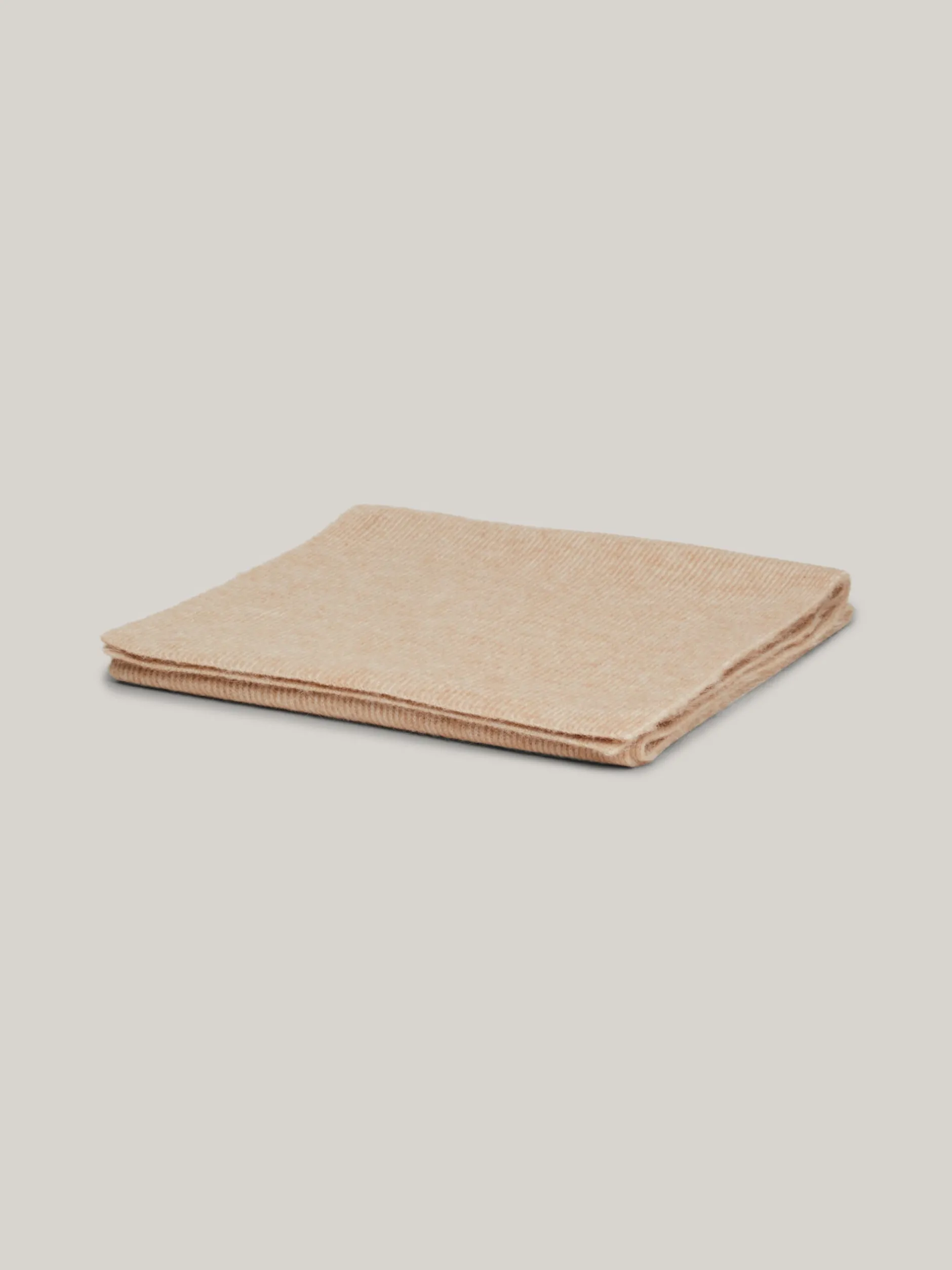 Szaliki|Szaliki*Tommy Hilfiger Puszysty Szal Essential Z Flagą BEIGE