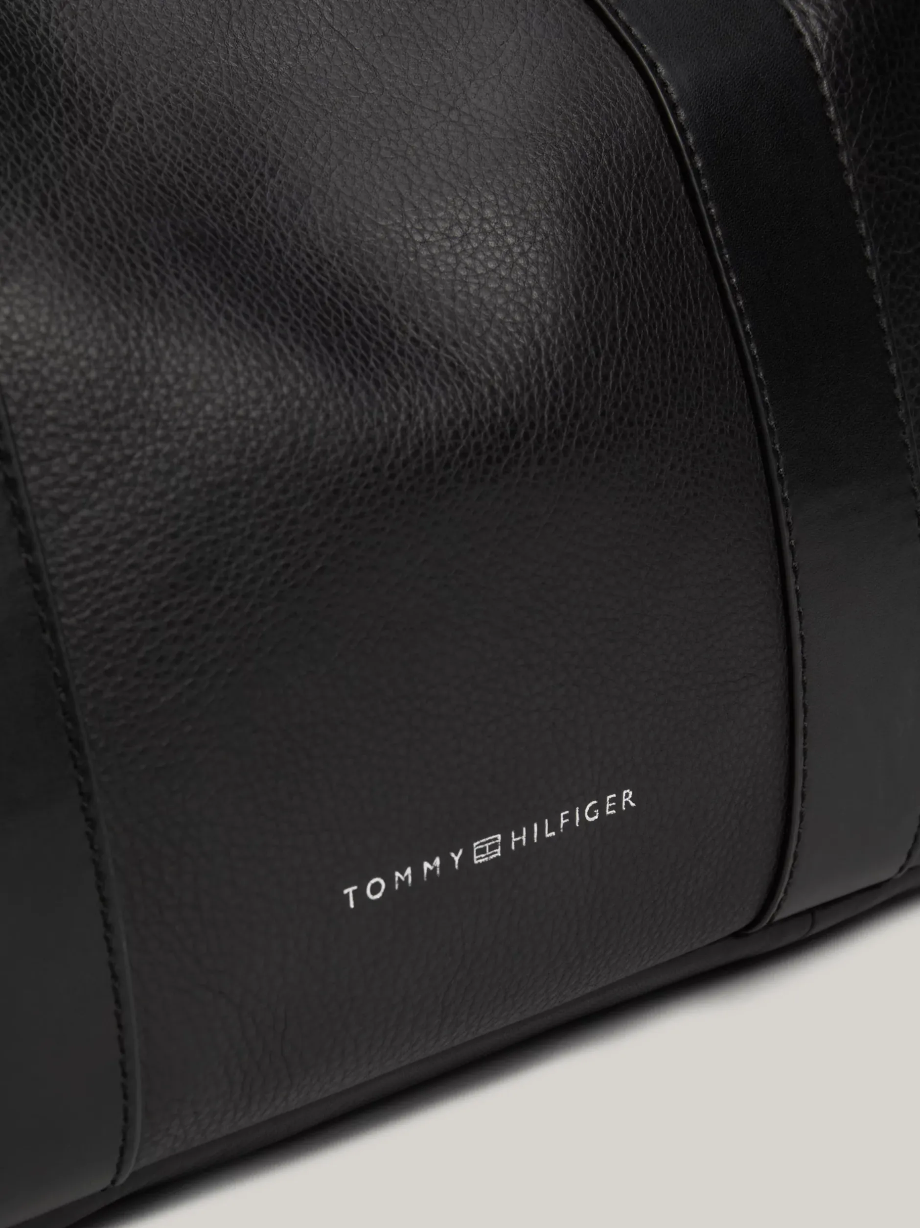 Duże Torby*Tommy Hilfiger Skórzana Torba Sportowa Premium BLACK