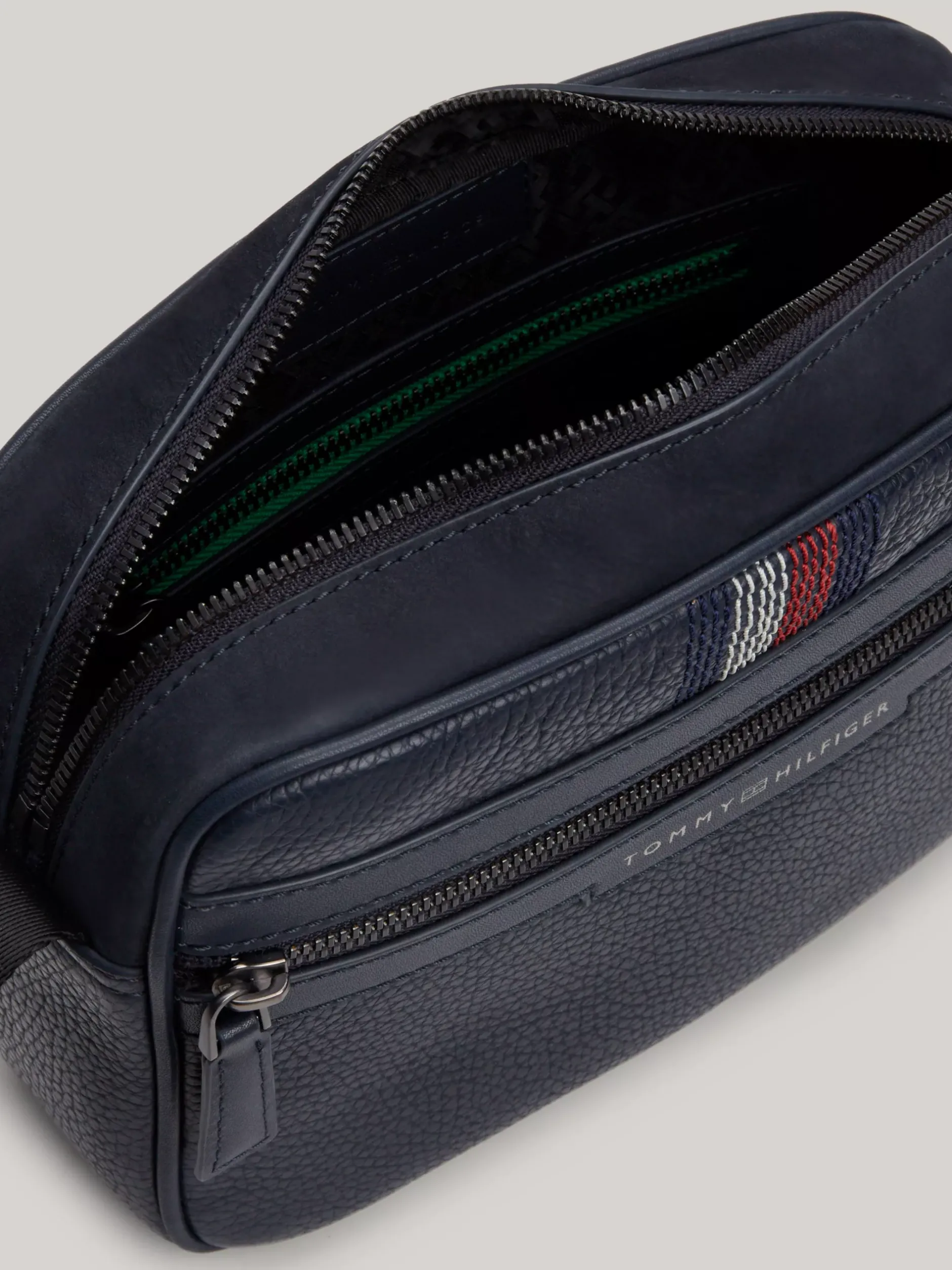 Torebki Na Pasku*Tommy Hilfiger Skórzana Torebka Na Aparat Casual SPACE BLUE