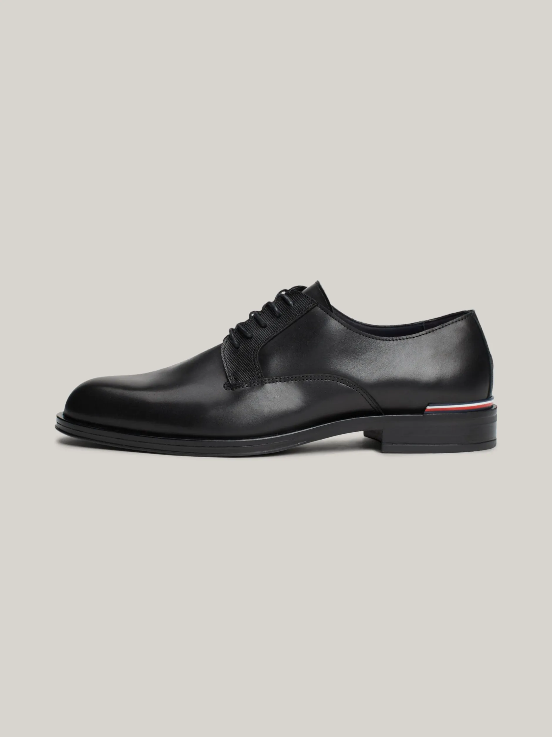 Buty Wizytowe*Tommy Hilfiger Skórzane Buty Derby Z Teksturowanymi Wstawkami BLACK