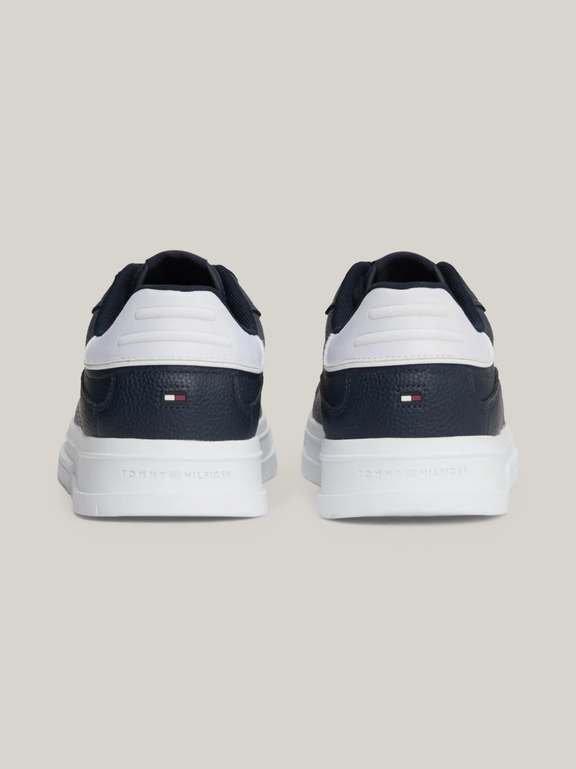 Sneakersy*Tommy Hilfiger Skórzane Buty Sportowe DESERT SKY