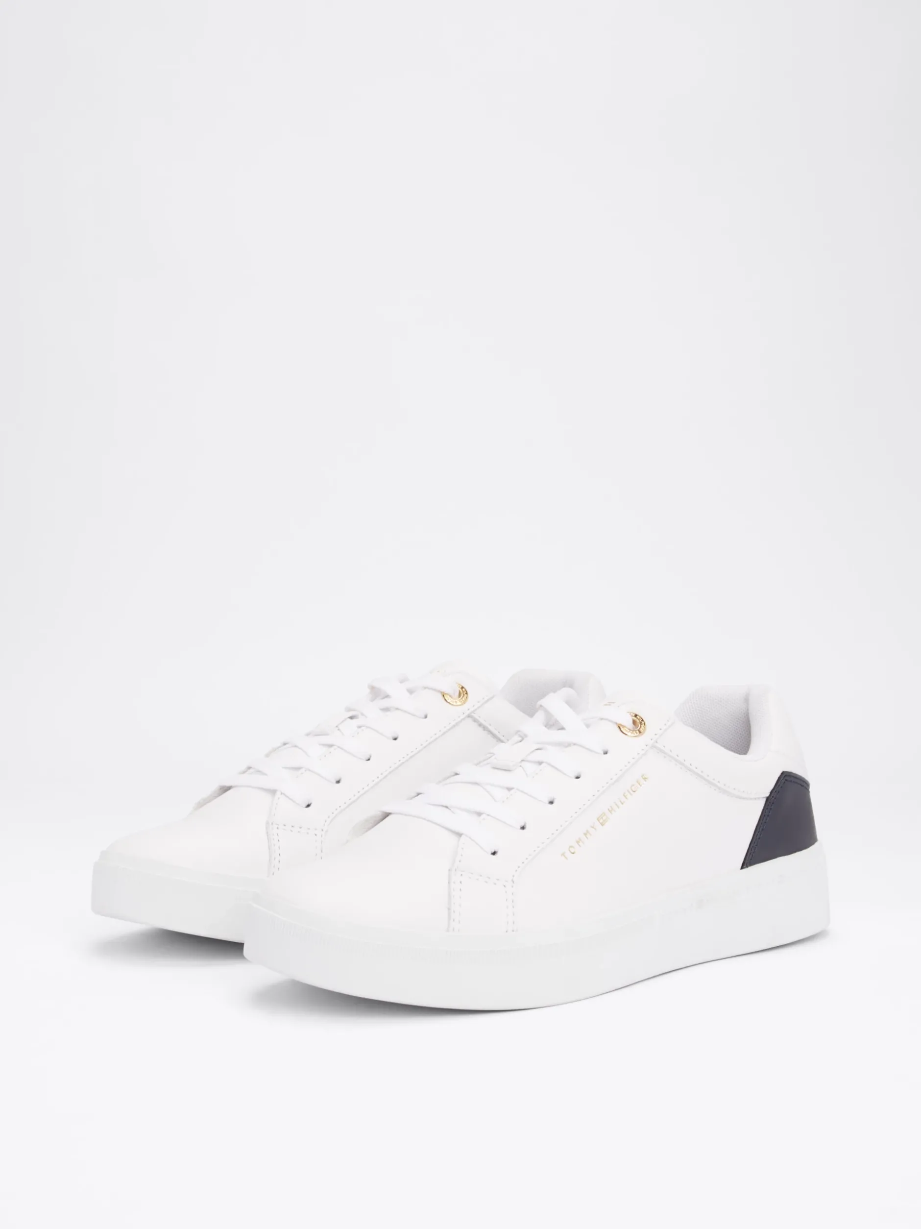 Sneakersy*Tommy Hilfiger Skórzane Buty Sportowe Elevated Essential WHITE