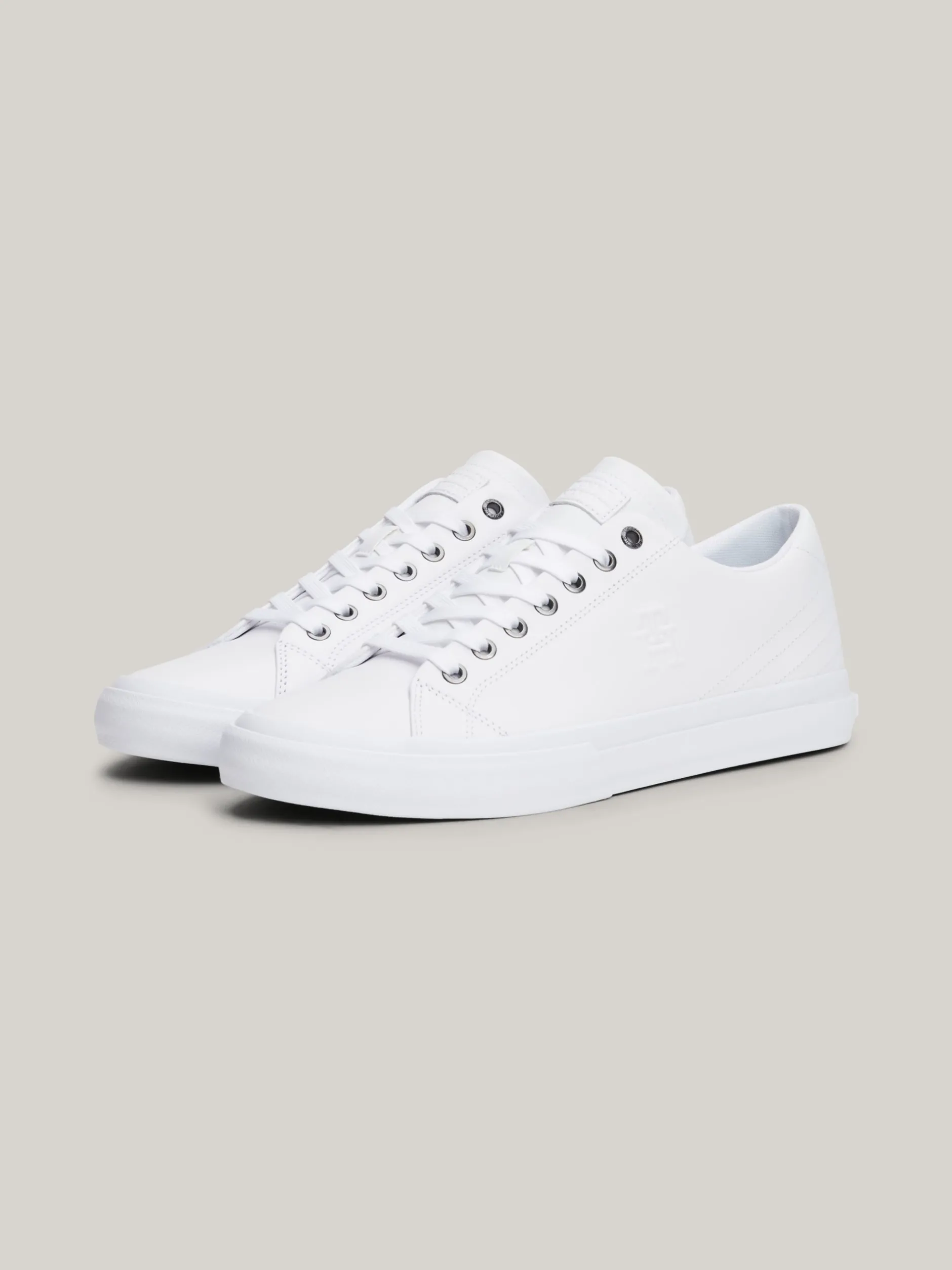 White Trainers|Sneakersy*Tommy Hilfiger Skórzane Buty Sportowe Essential Z Monogramem WHITE