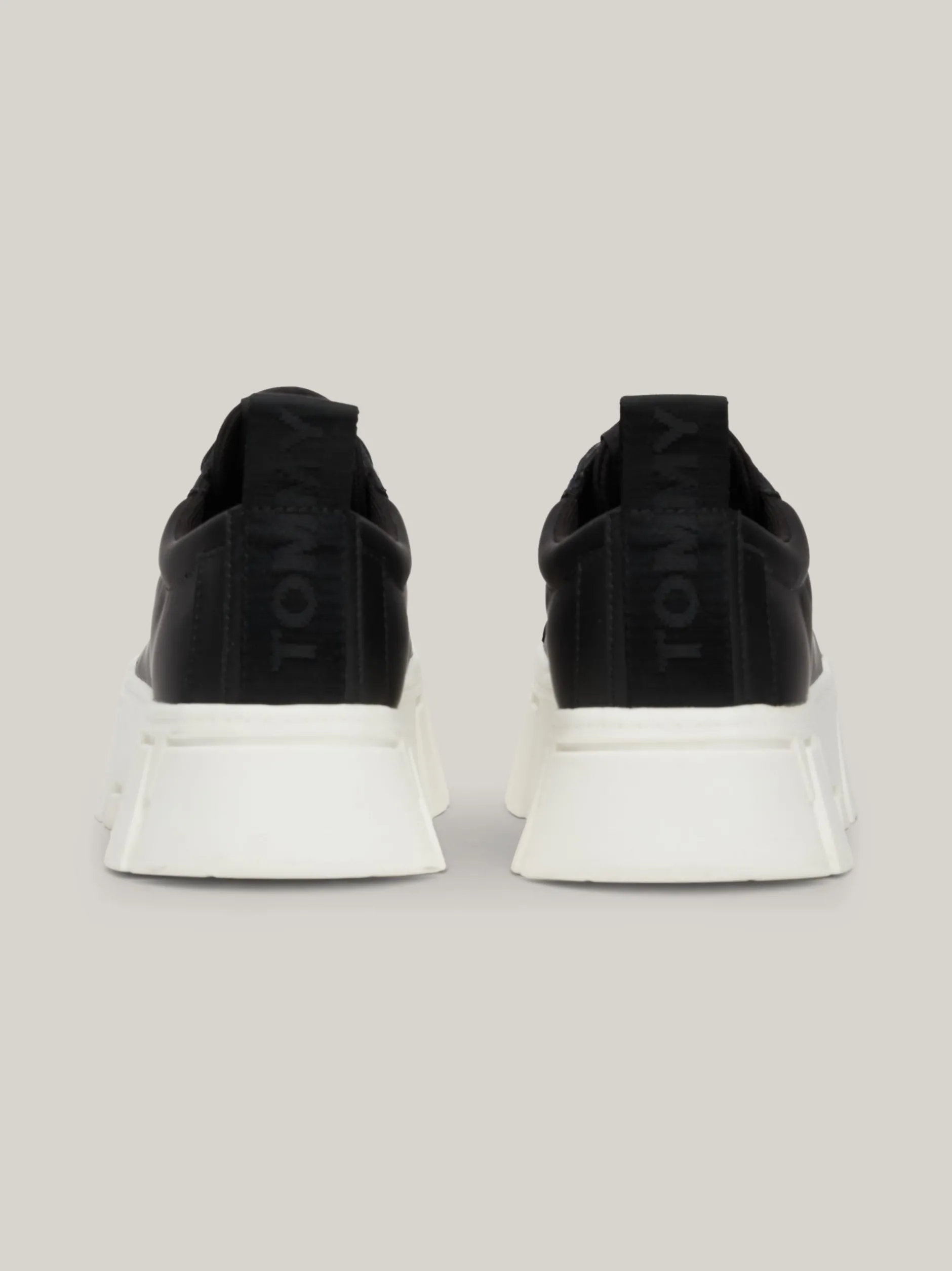 Sneakersy*Tommy Hilfiger Skórzane Buty Sportowe Na Platformie BLACK
