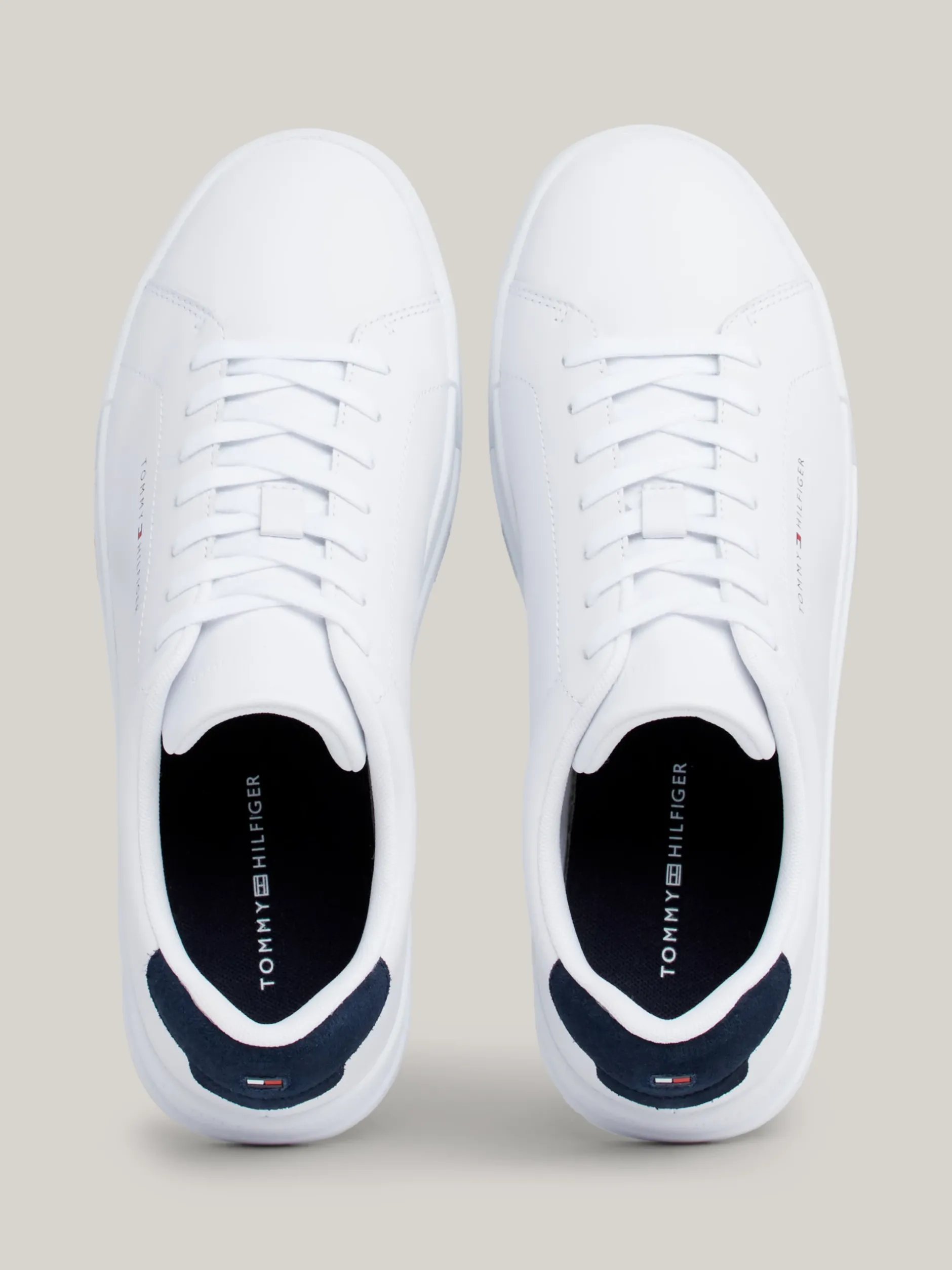 White Trainers|Sneakersy*Tommy Hilfiger Skórzane Buty Sportowe Na Grubej Podeszwie WHITE/ DESERT SKY