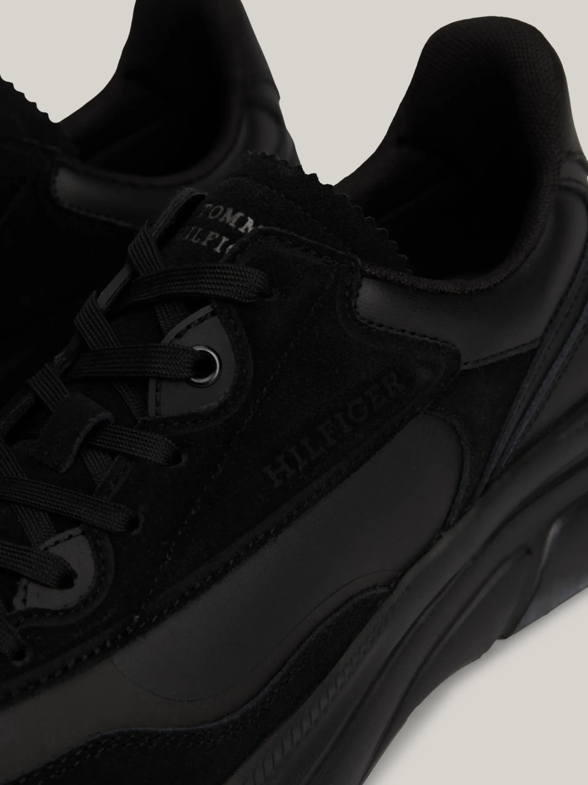 Sneakersy*Tommy Hilfiger Skórzane Buty Sportowe Typu Runner BLACK