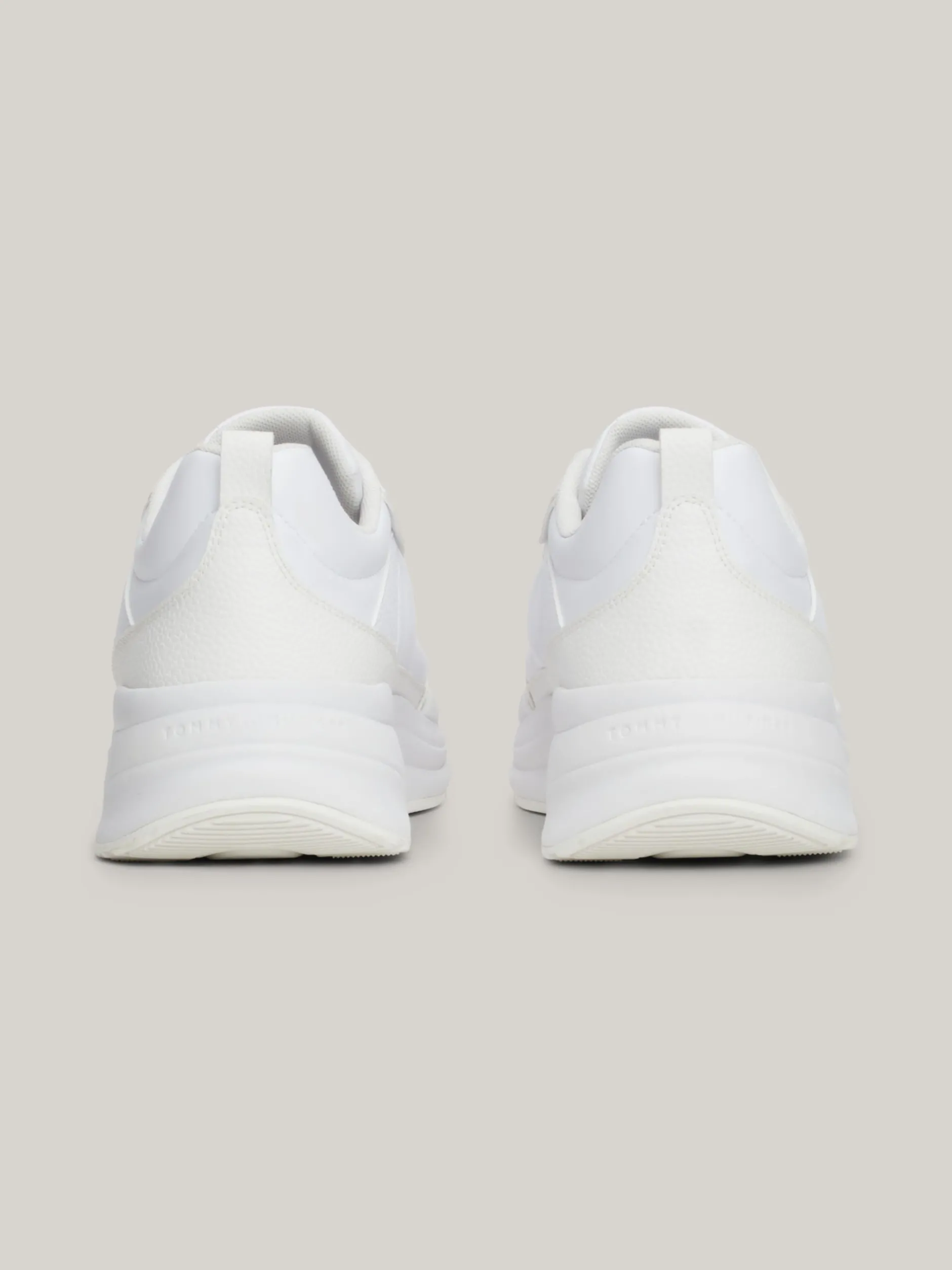 Sneakersy*Tommy Hilfiger Skórzane Buty Sportowe Z Grubą Podeszwą WHITE