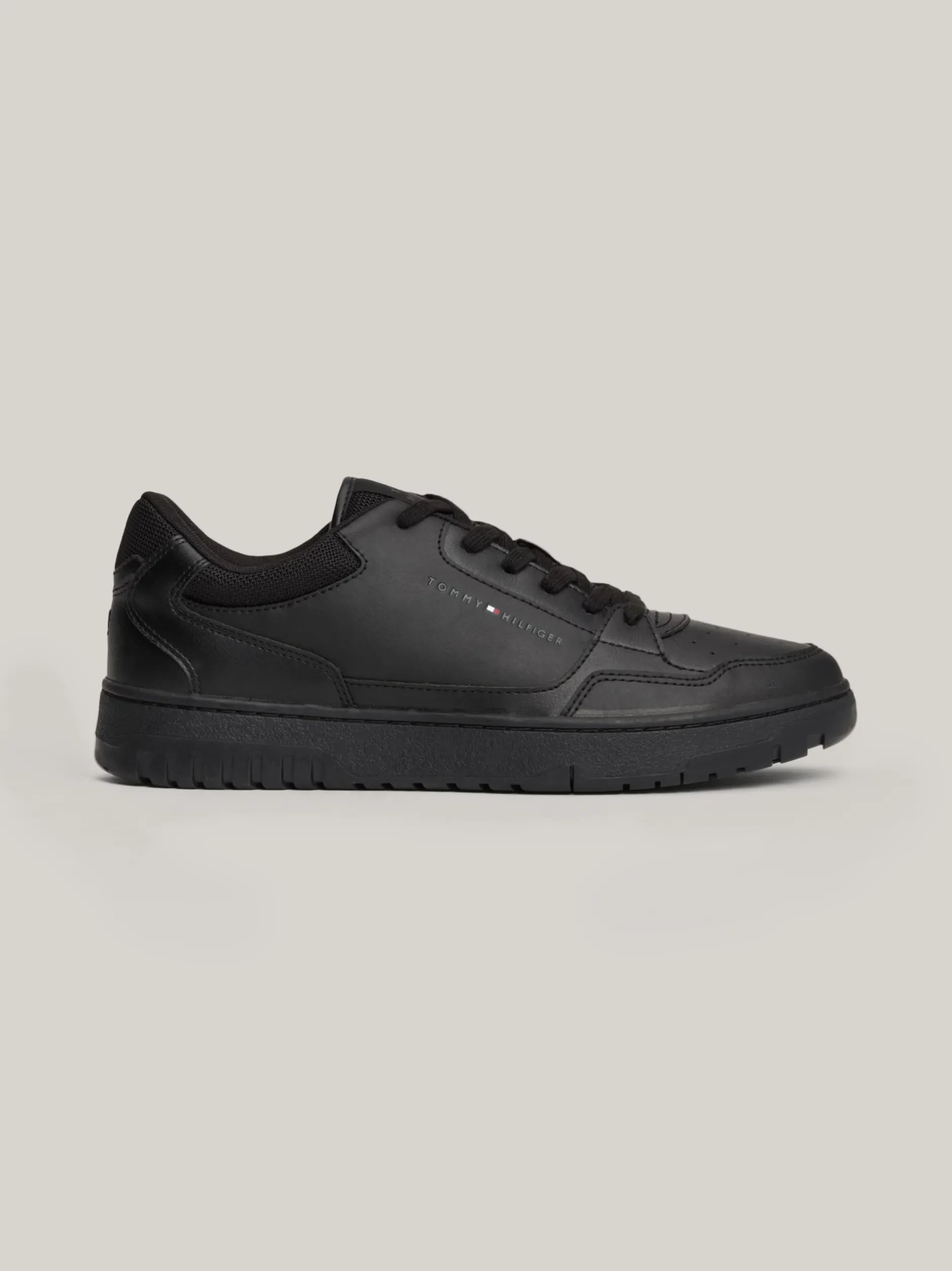 Sneakersy*Tommy Hilfiger Skórzane Buty Sportowe Z Logo Essential BLACK