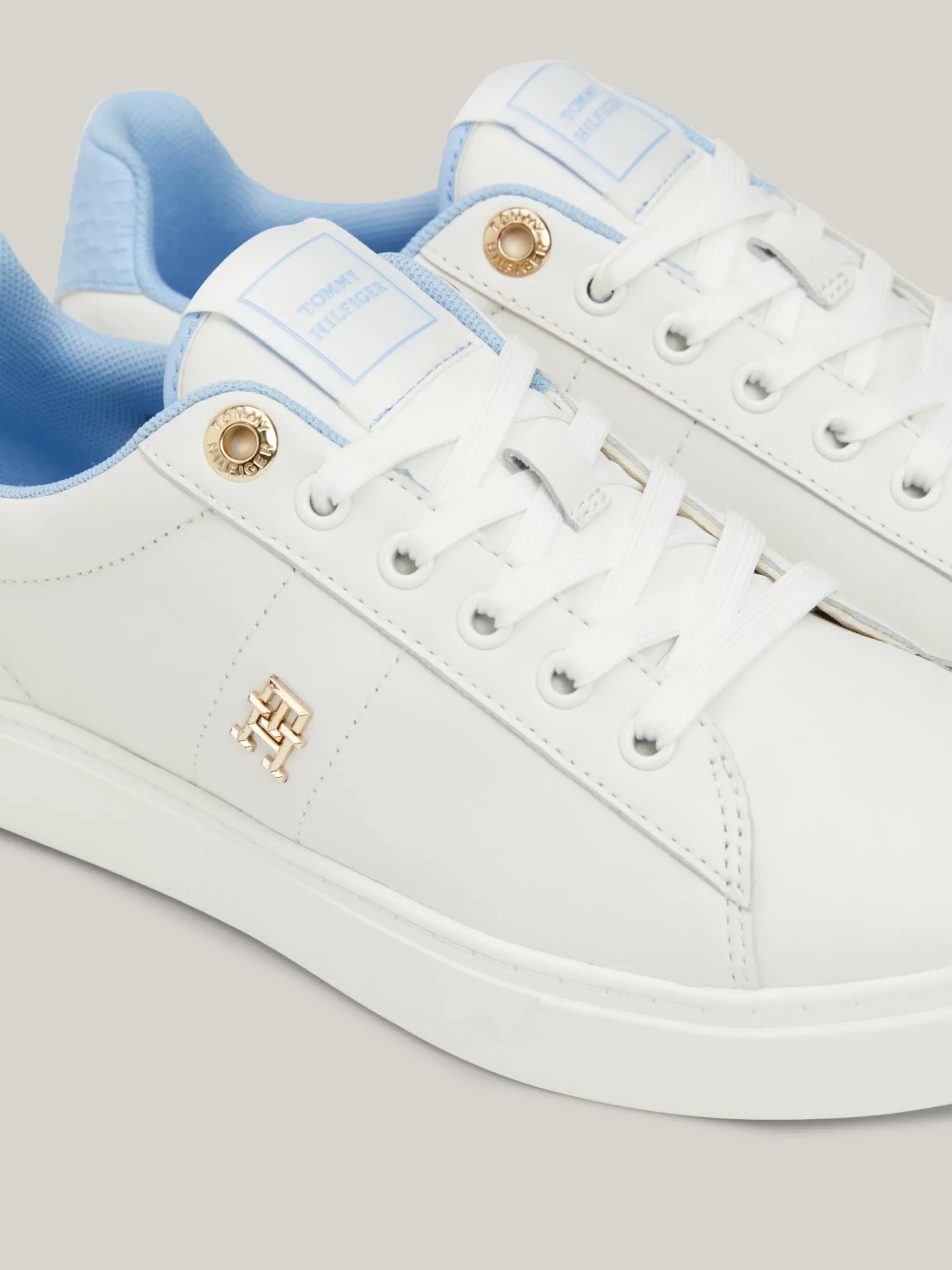 Sneakersy*Tommy Hilfiger Skórzane Buty Sportowe Z Monogramem TH ECRU/VESSEL BLUE
