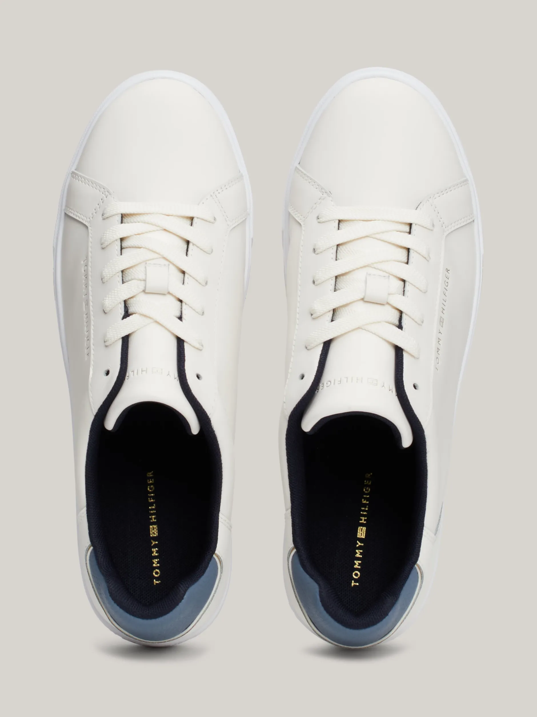 Sneakersy*Tommy Hilfiger Skórzane Buty Sportowe Z Metalicznym Logo ANCIENT WHITE