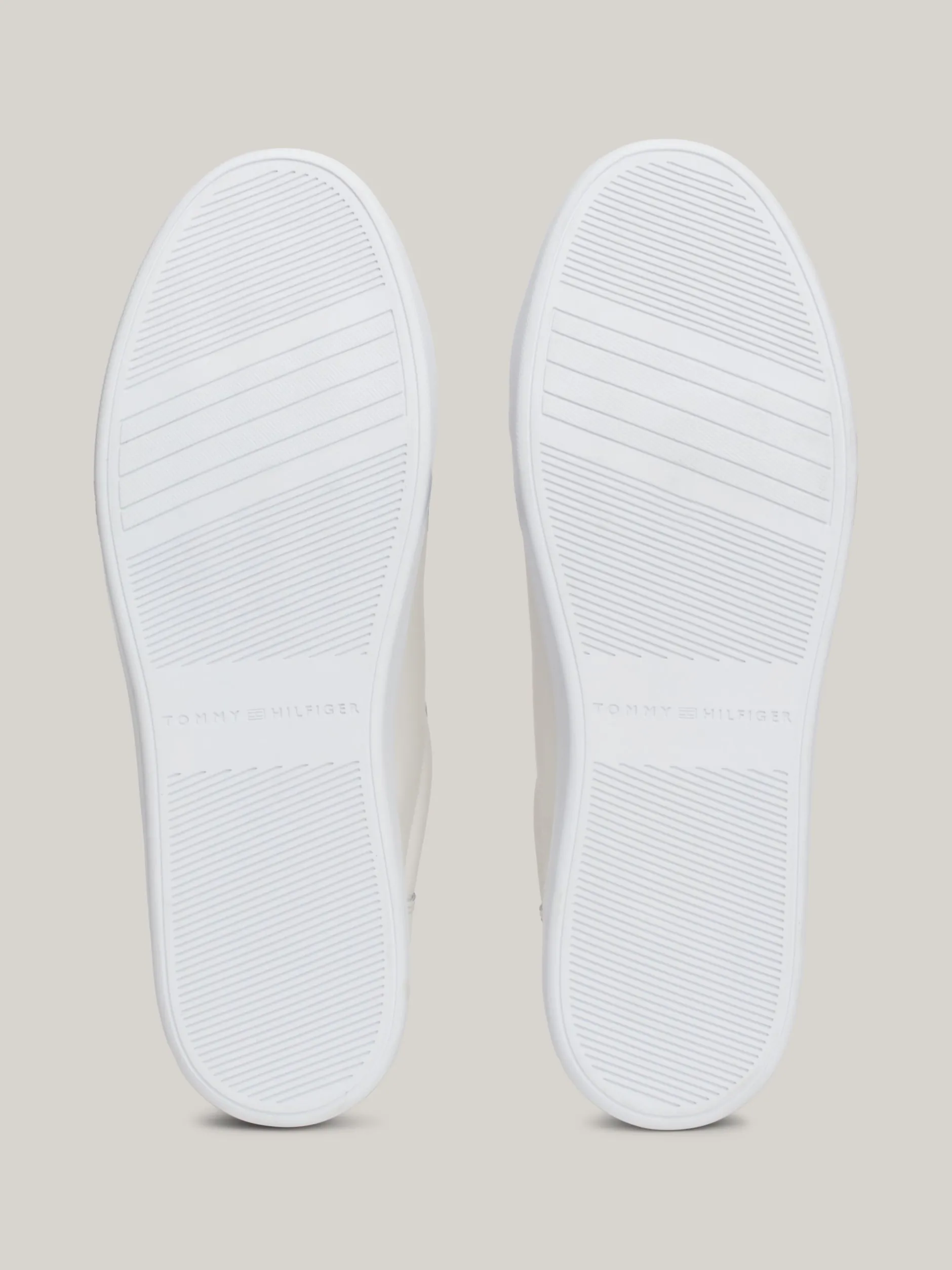 Sneakersy*Tommy Hilfiger Skórzane Buty Sportowe Z Metalicznym Logo ANCIENT WHITE
