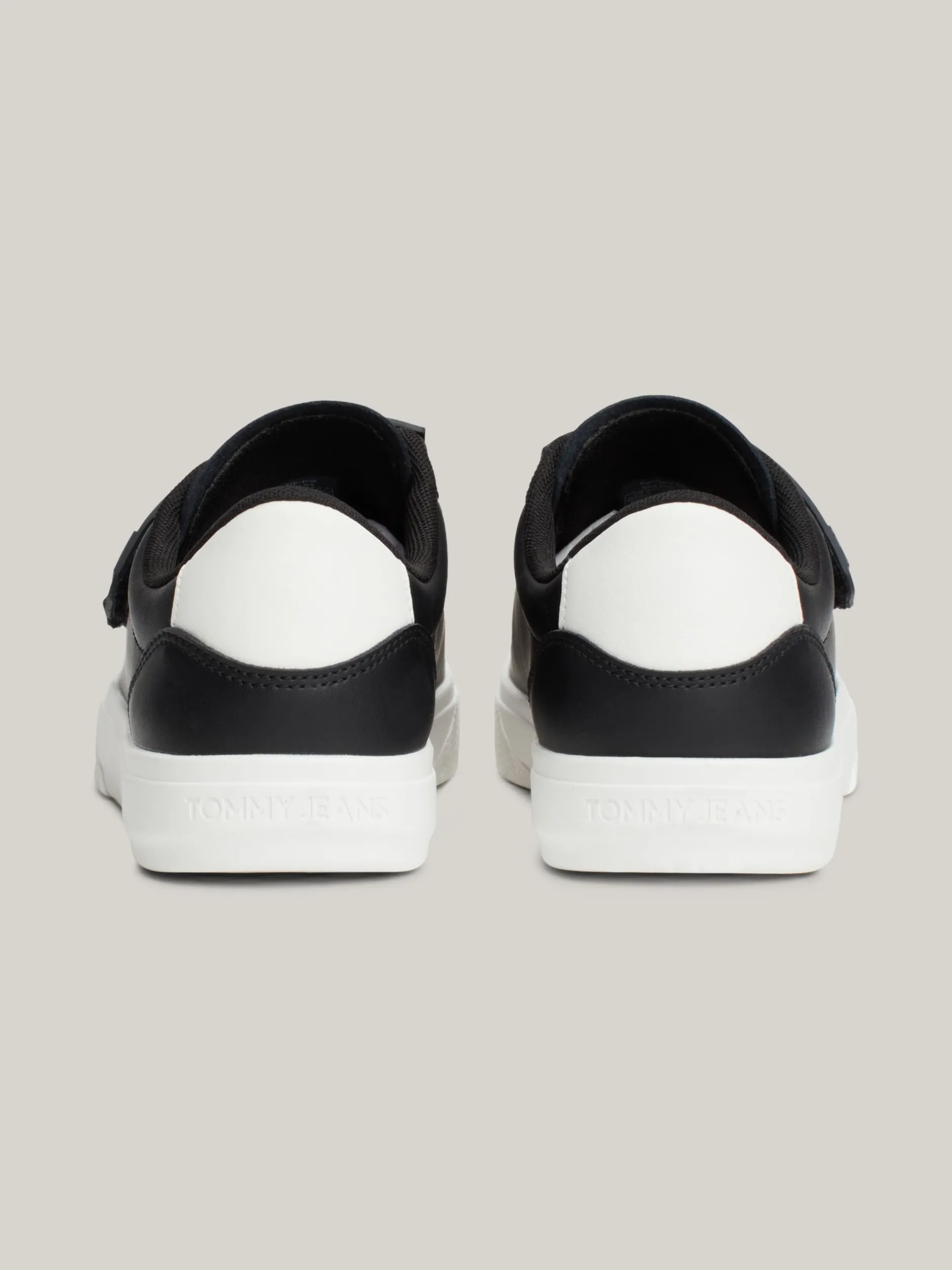 Sneakersy*Tommy Hilfiger Skórzane Buty Sportowe Z Zapięciem Na Rzepy BLACK