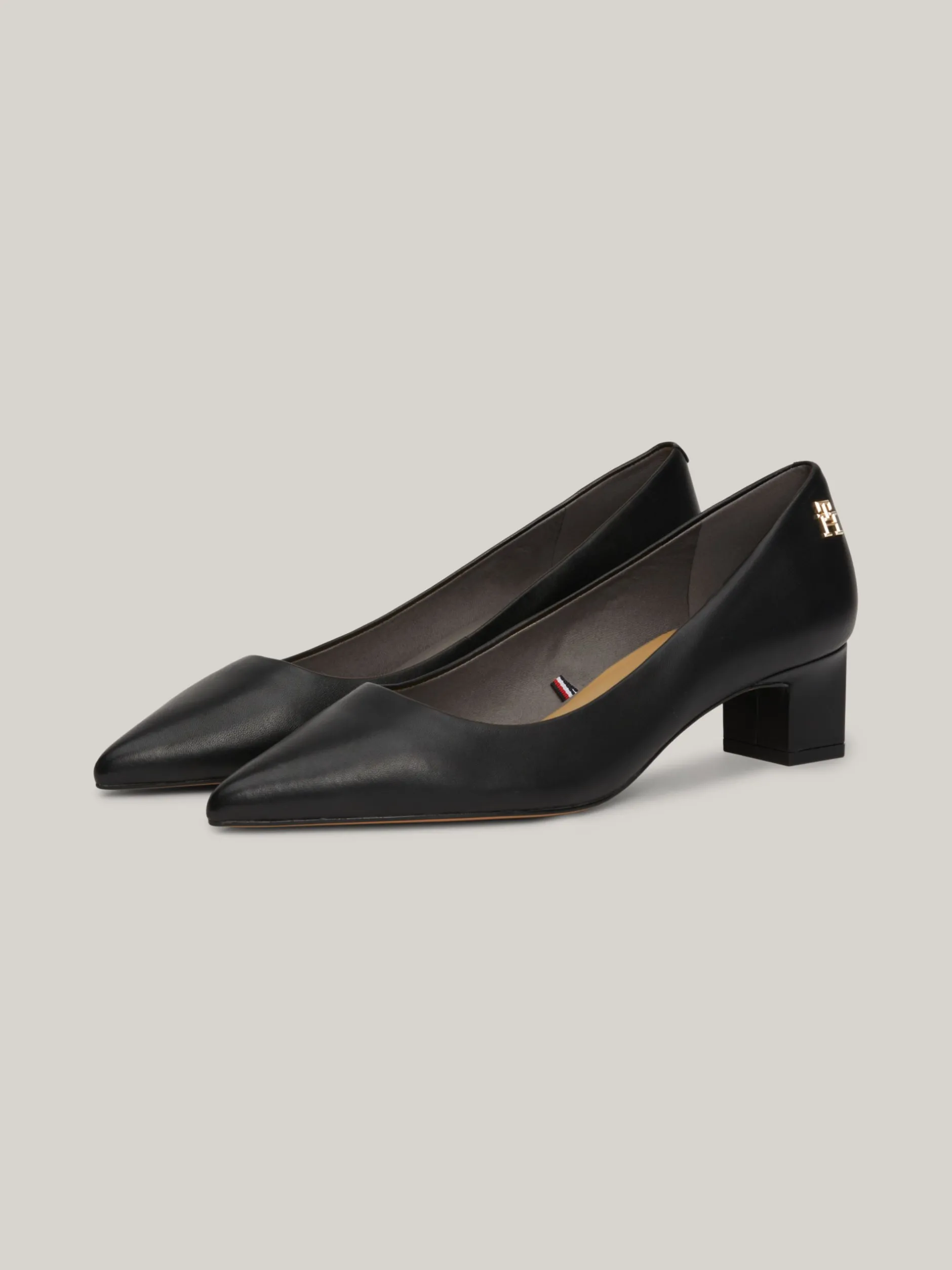 Czółenka*Tommy Hilfiger Skórzane Buty Z Noskiem W Szpic BLACK