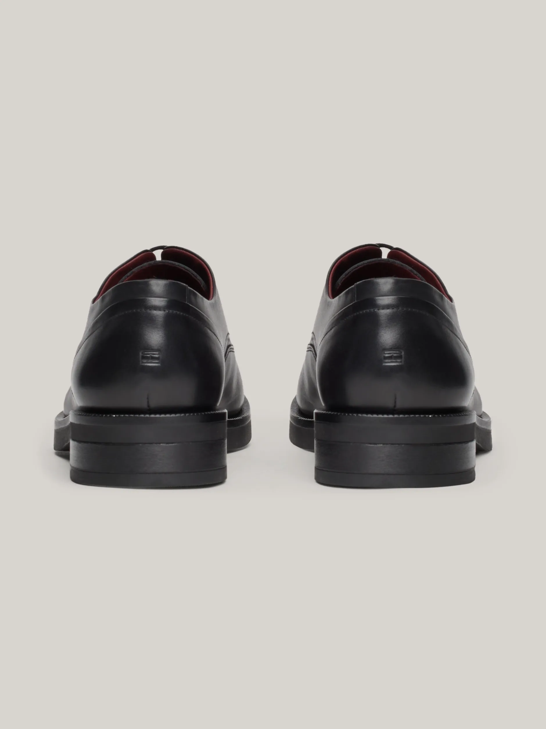 Buty Wizytowe*Tommy Hilfiger Skórzane Derby TH Monogram BLACK