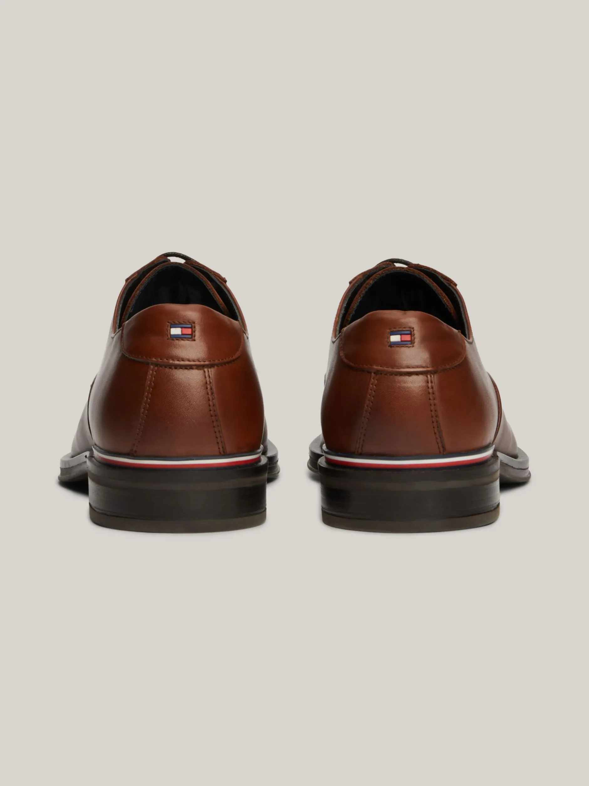 Buty Wizytowe*Tommy Hilfiger Skórzane Derby Z Sygnowaną Tasiemką WINTER COGNAC