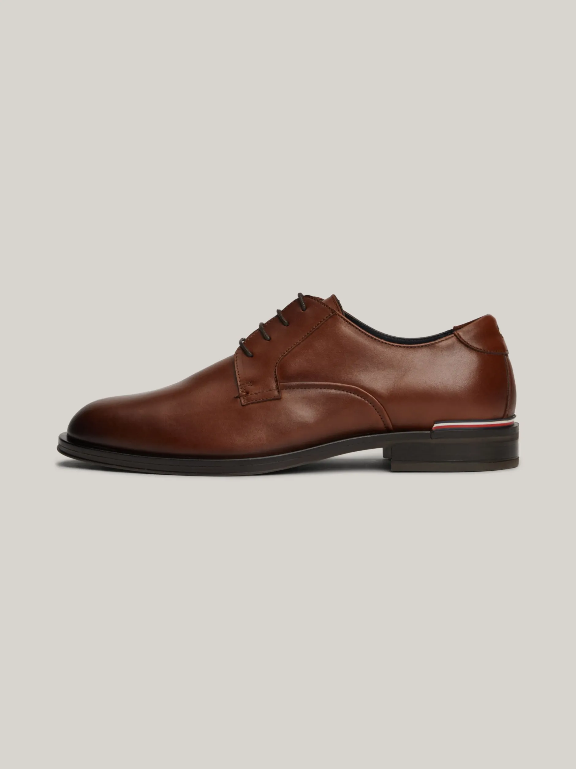 Buty Wizytowe*Tommy Hilfiger Skórzane Derby Z Sygnowaną Tasiemką WINTER COGNAC
