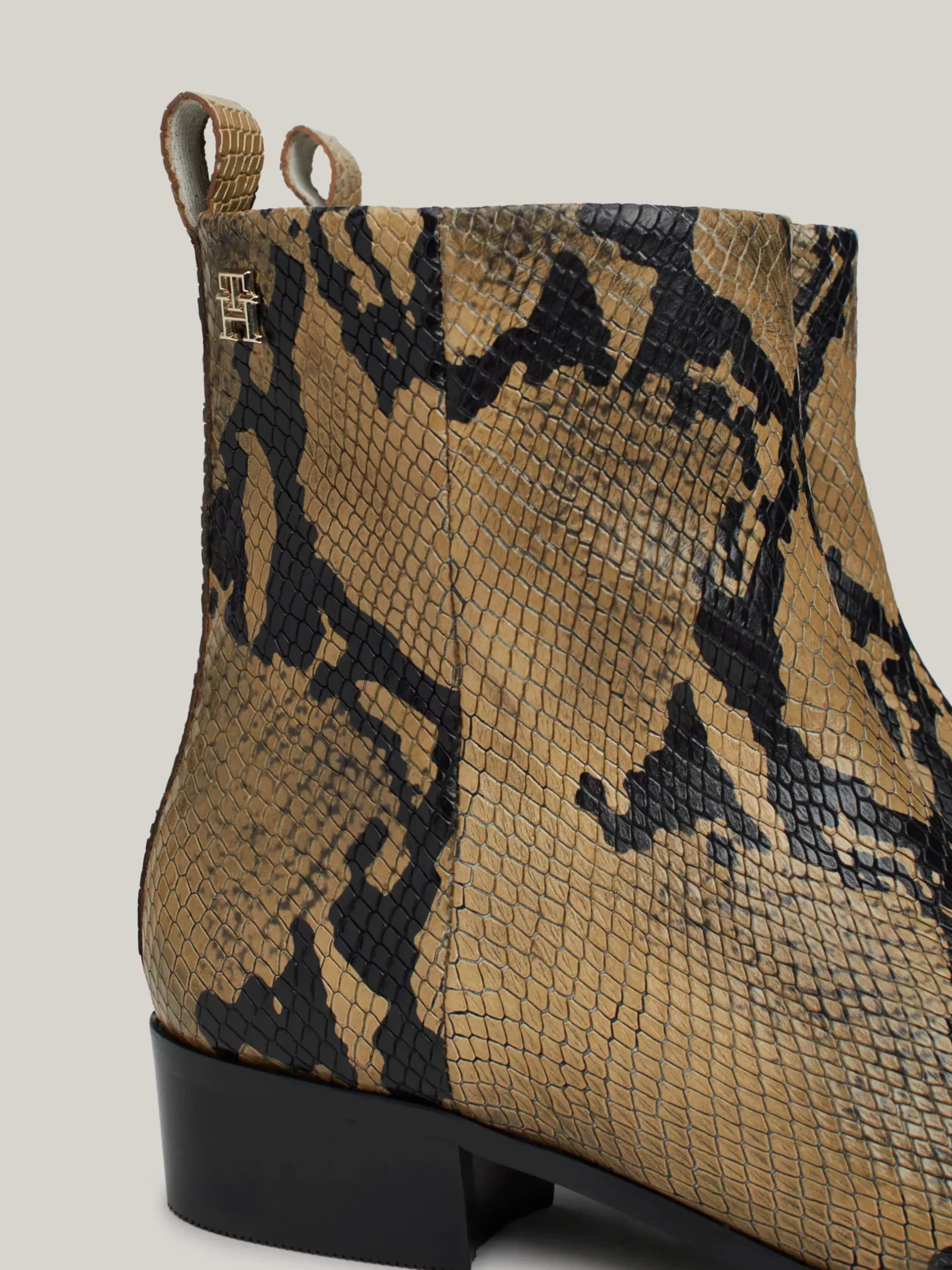 Botki*Tommy Hilfiger Skórzane Kowbojki Z Wężowym Wzorem NEUTRAL PYTHON