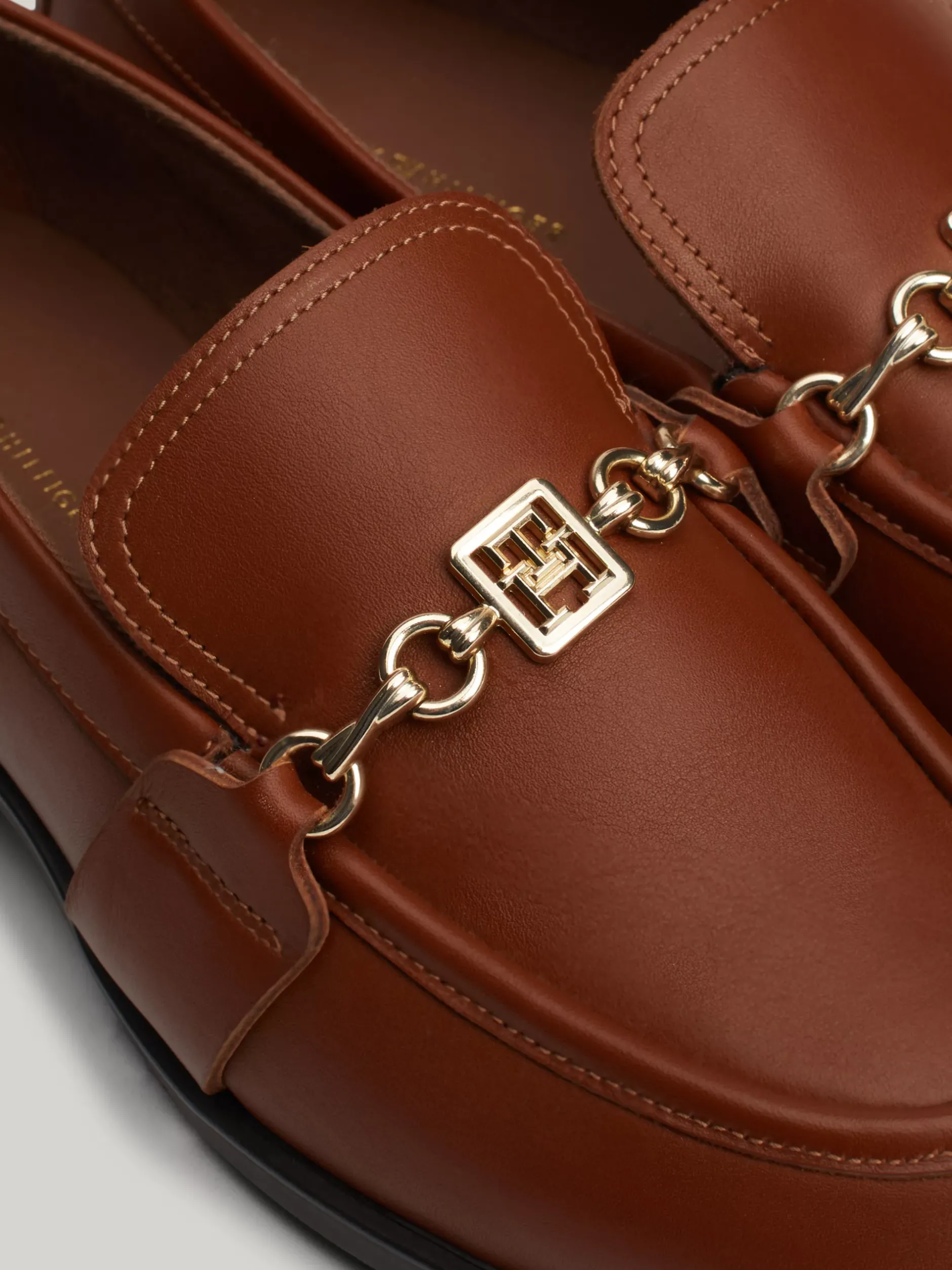 Mokasyny & Loafers|Płaskie Buty*Tommy Hilfiger Skórzane Mokasyny Z łańcuszkiem COGNAC BROWN