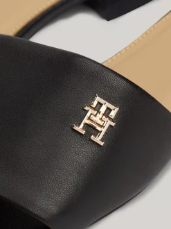 Sandały*Tommy Hilfiger Skórzane Mule Z Plakietką Z Monogramem TH BLACK