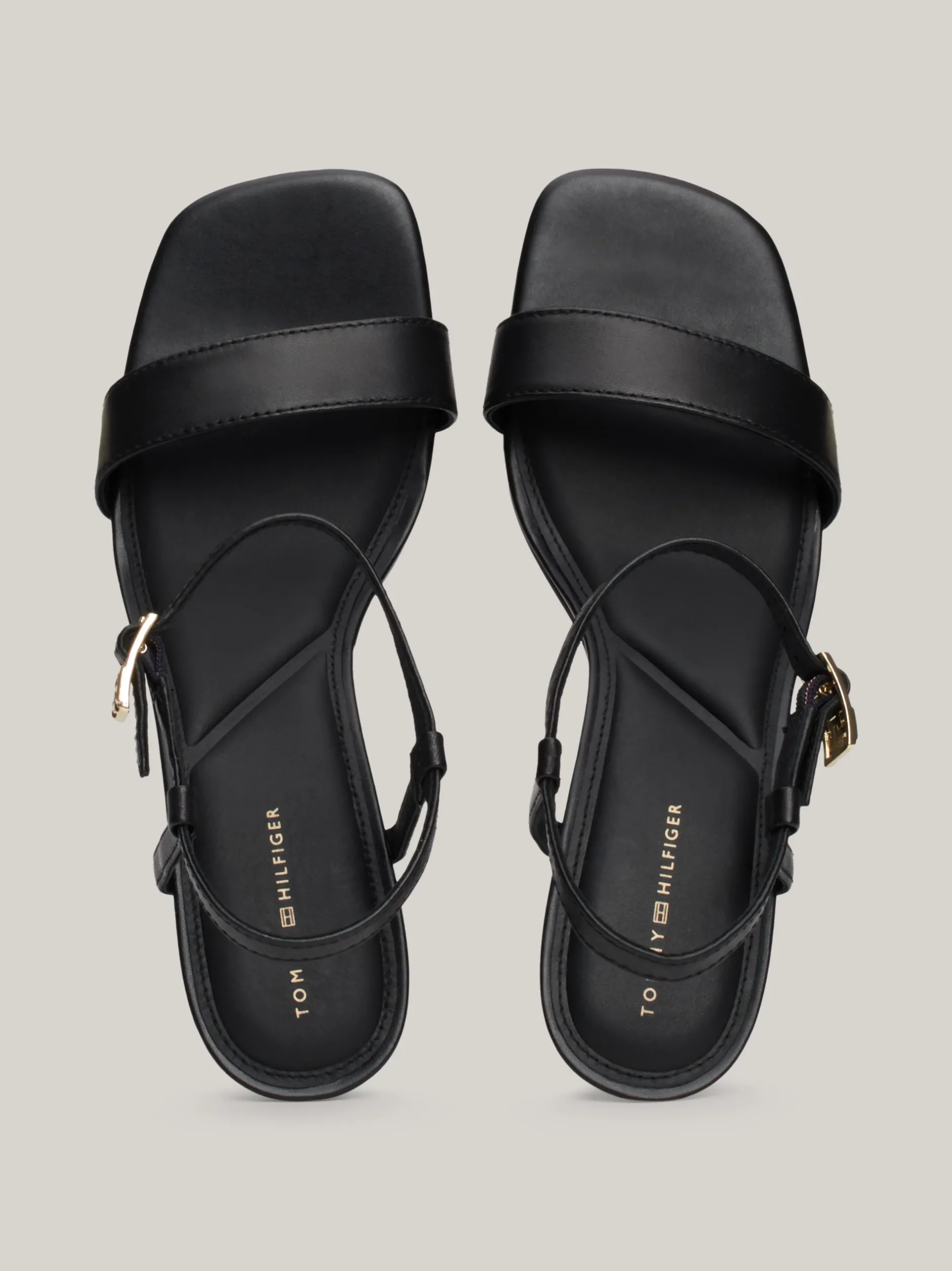 Sandały*Tommy Hilfiger Skórzane Sandały Na Kaczuszce TH Monogram BLACK