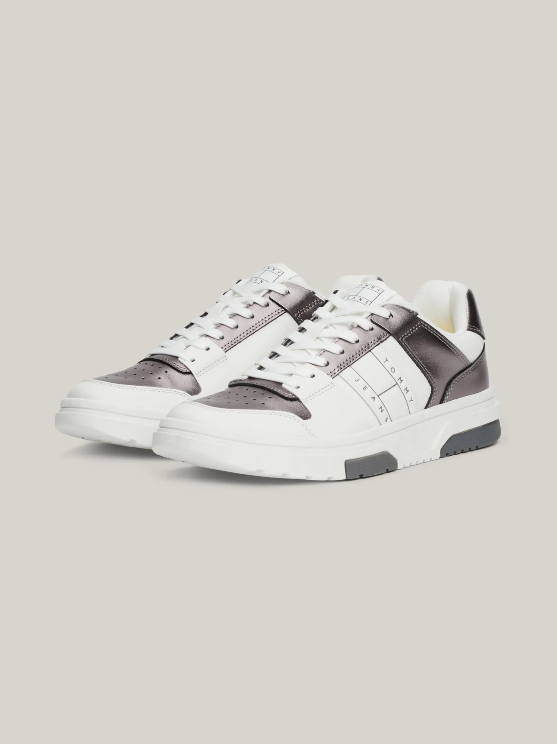 Sneakersy*Tommy Hilfiger Skórzane Tenisówki The Brooklyn WARM STONE