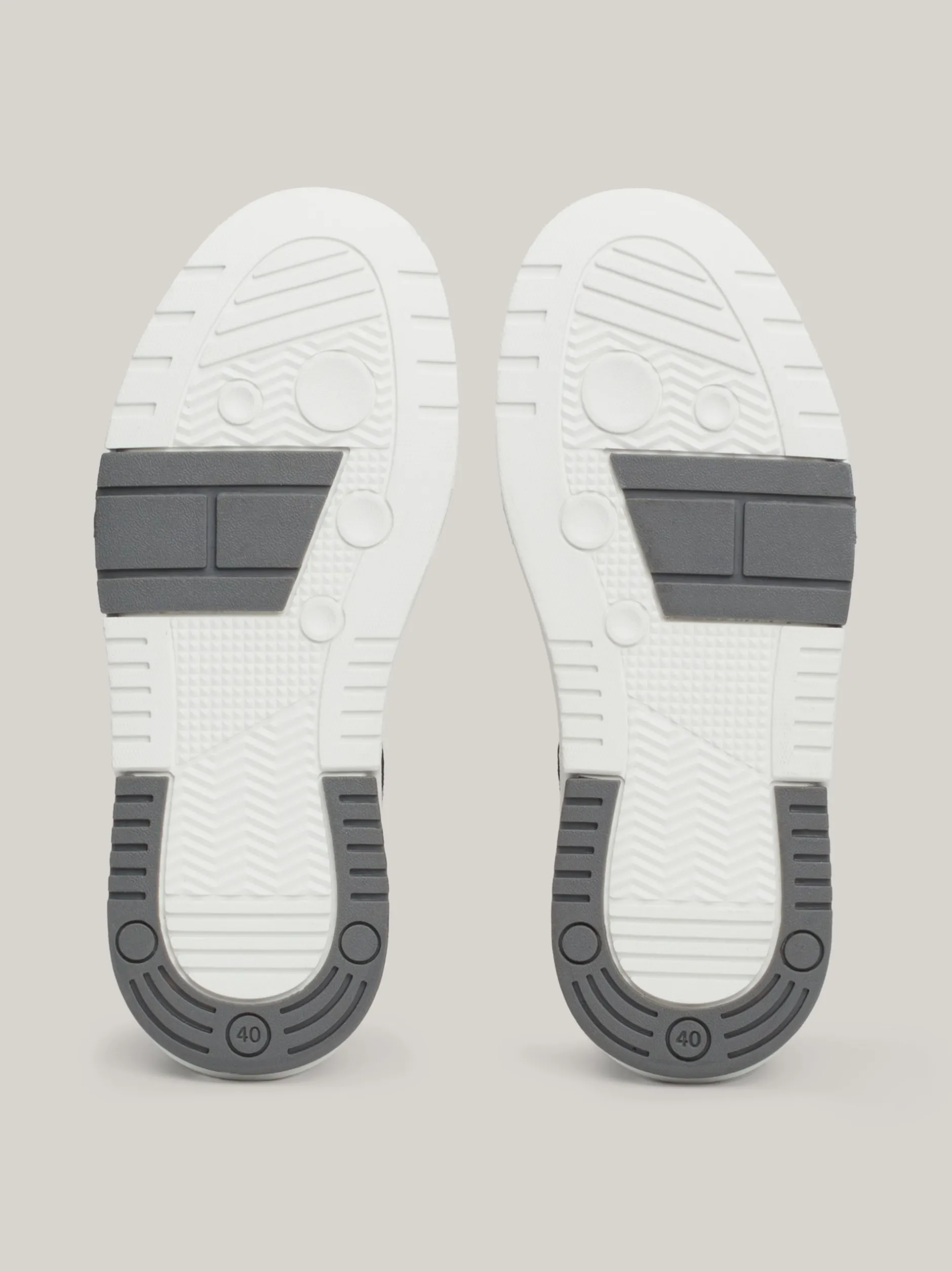 Sneakersy*Tommy Hilfiger Skórzane Tenisówki The Brooklyn WARM STONE